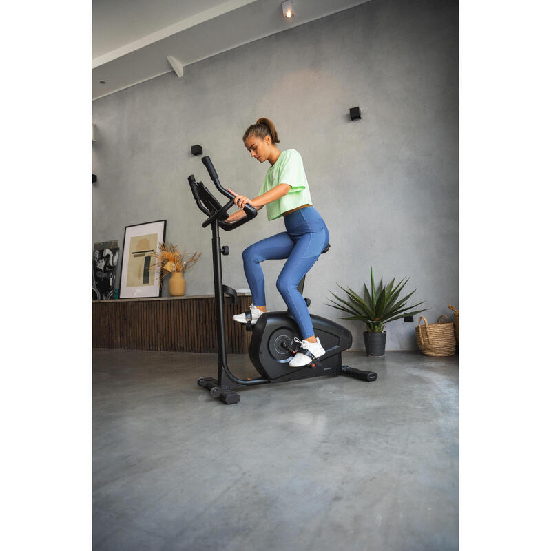 Bicicletă de apartament conectată și auto-alimentată EB900 B