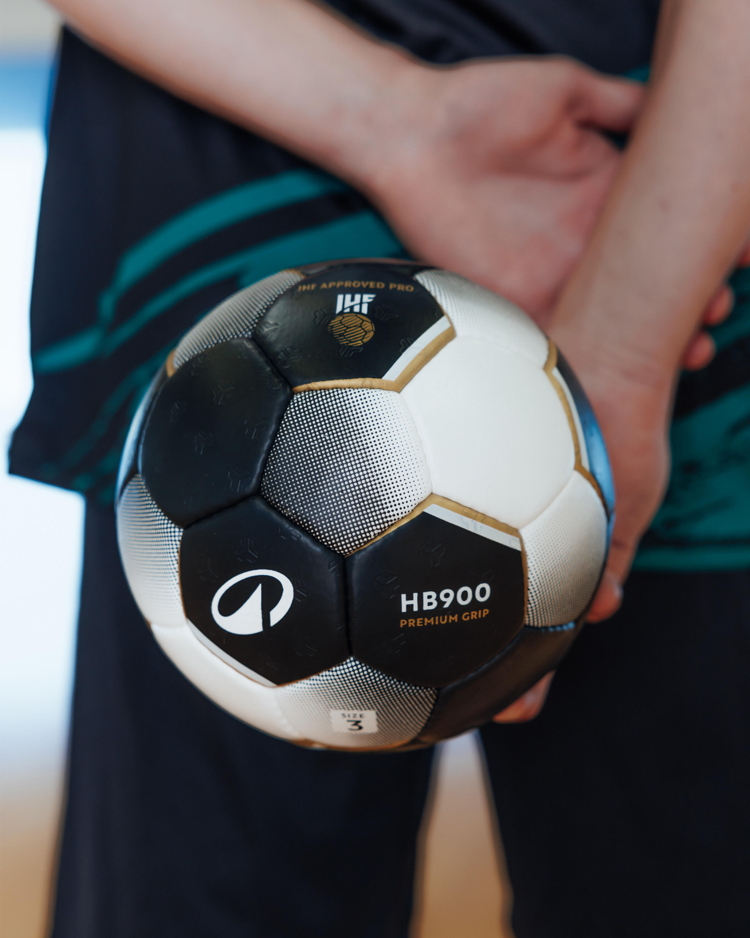 Ballon de handball taille 3 - HB900 Premium Grip 15/18