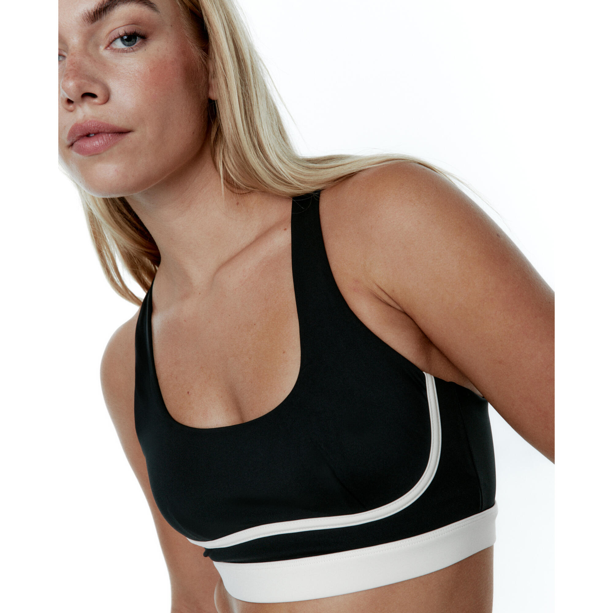 Sujetador deportivo sujeción alta espalda cruzada Mujer Black limba negro beige 4/6
