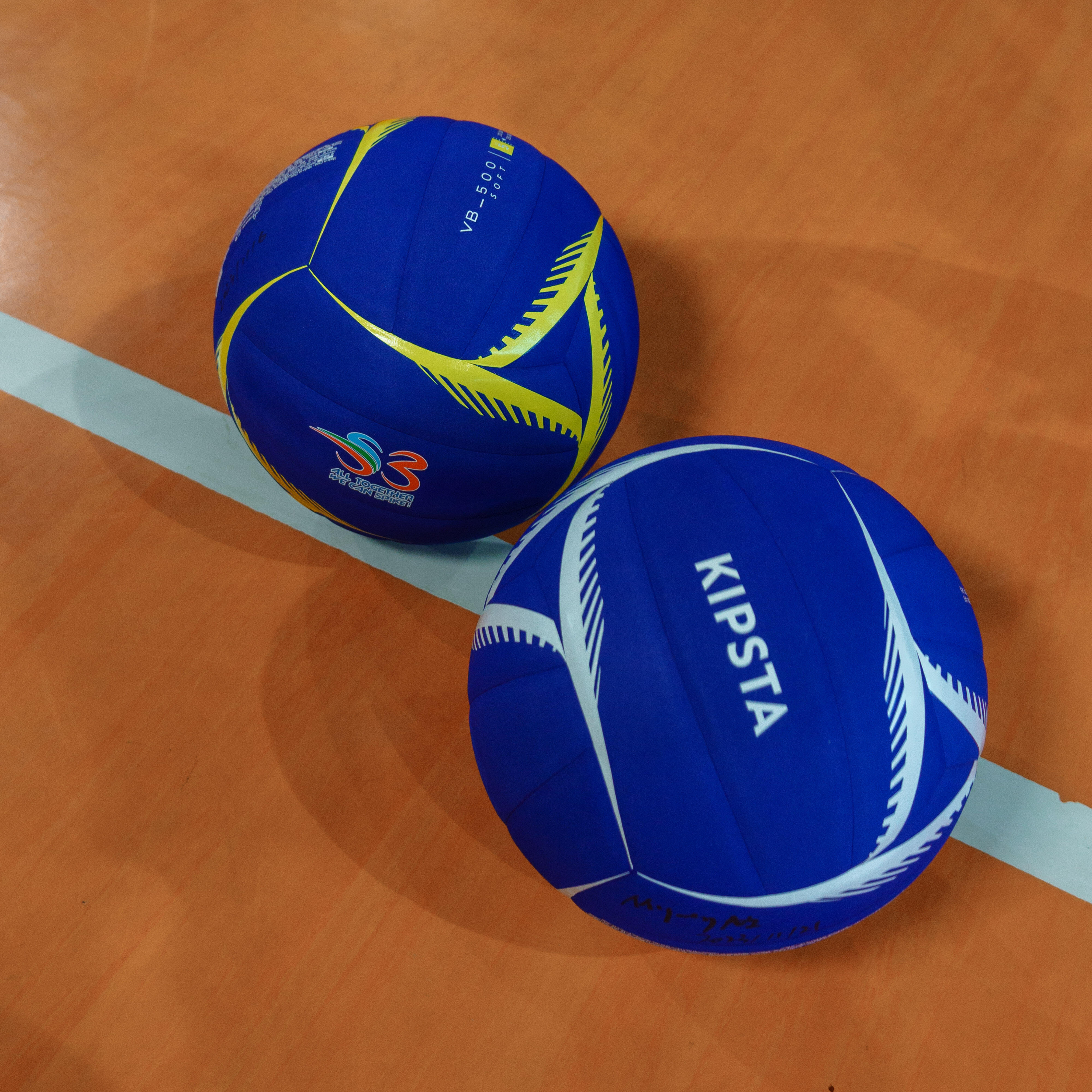 KIPSTA - Minge Volei VB500 SOFT 200/220g Albastru și alb | Decathlon