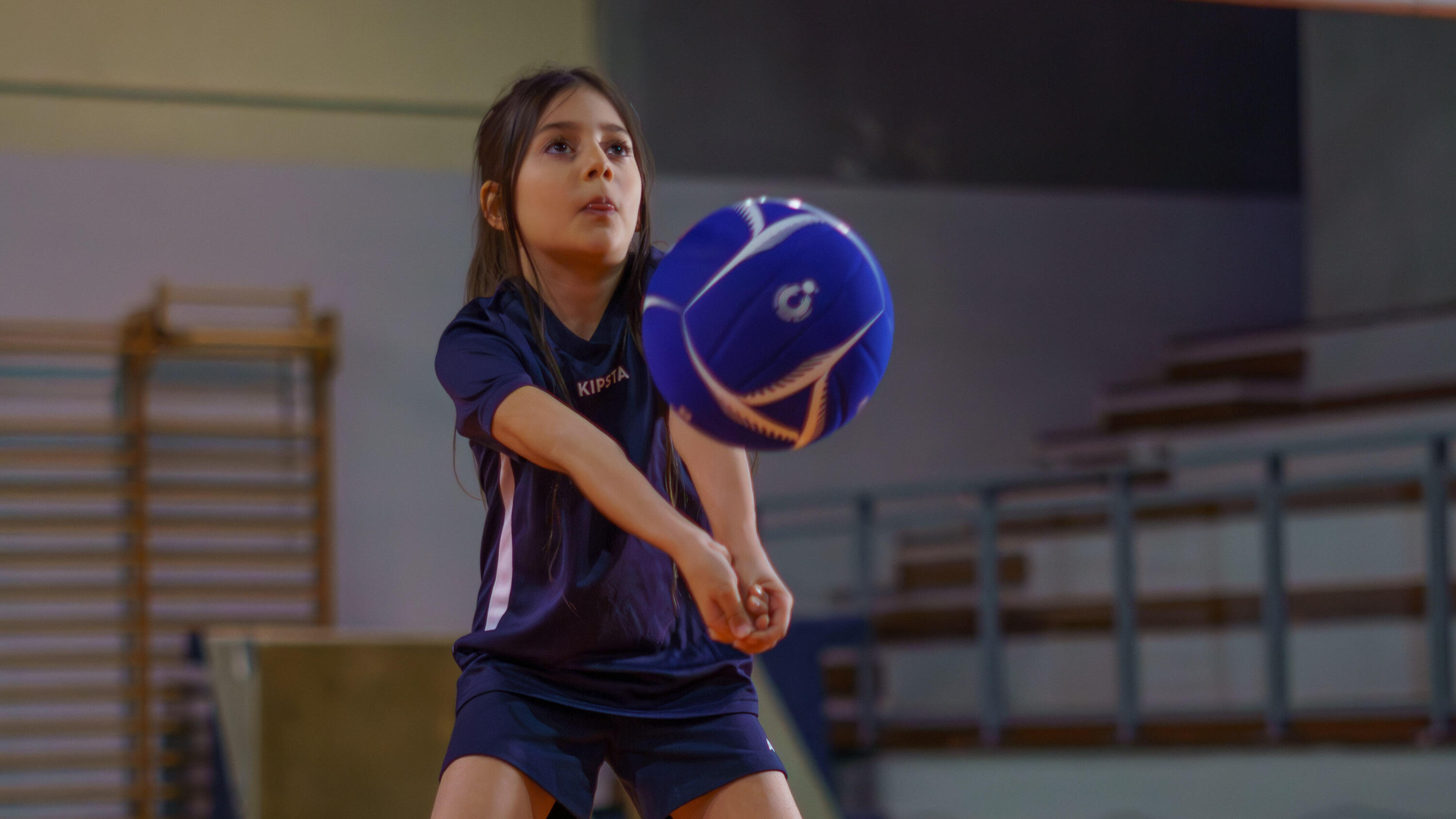 MAILLOT DE VOLLEY-BALL V100 FILLE BLEU MARINE 5/6