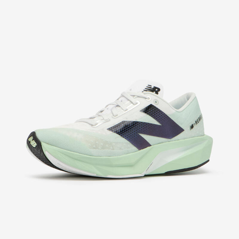 Pánské běžecké boty New Balance FuelCell Rebel V4