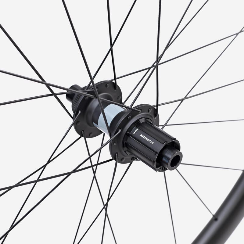 Pár karbonových kol VR 35 kompatibilní s Tubeless a kotoučovými brzdami Shimano