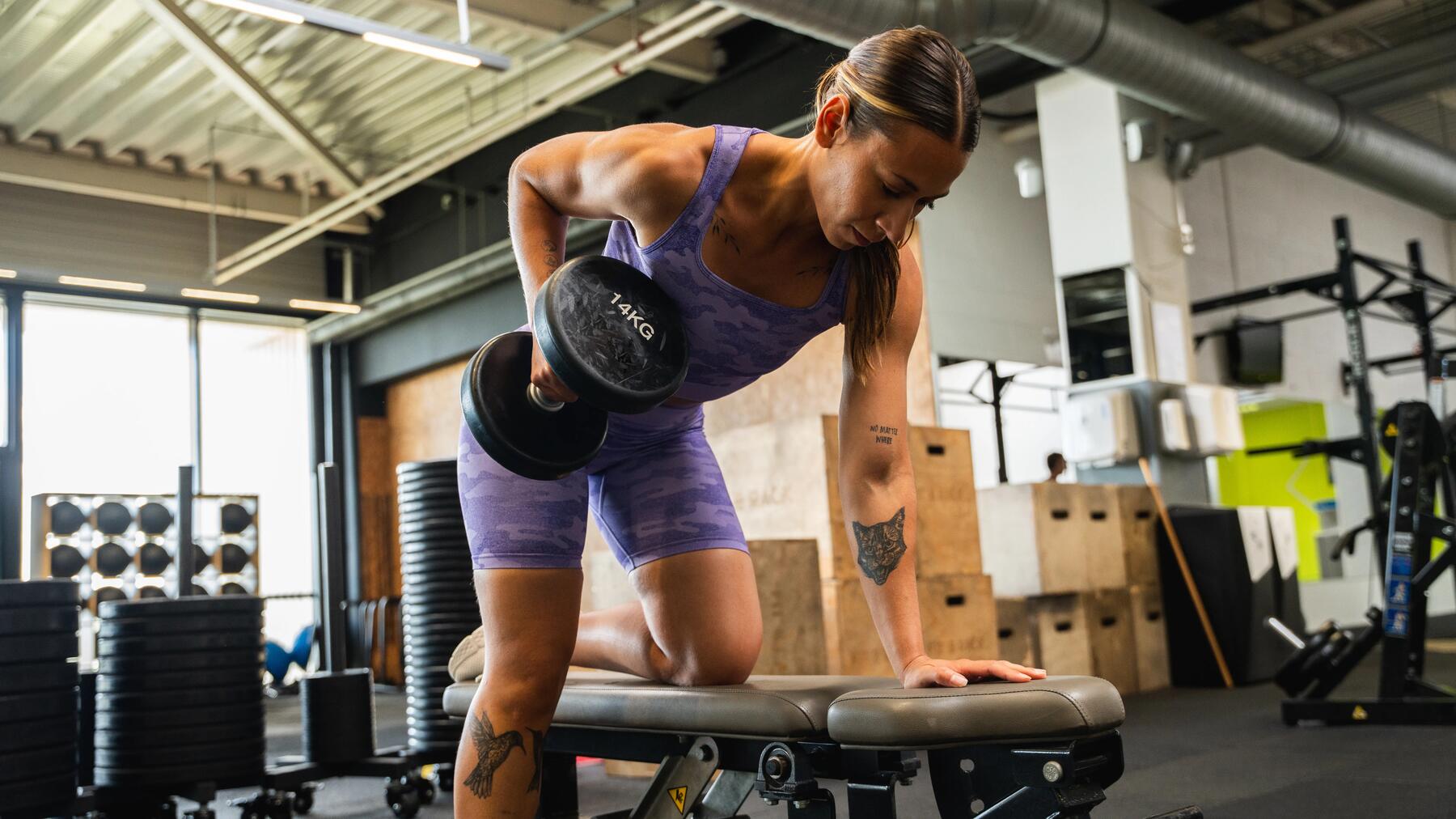 mujer haciendo ejercicio