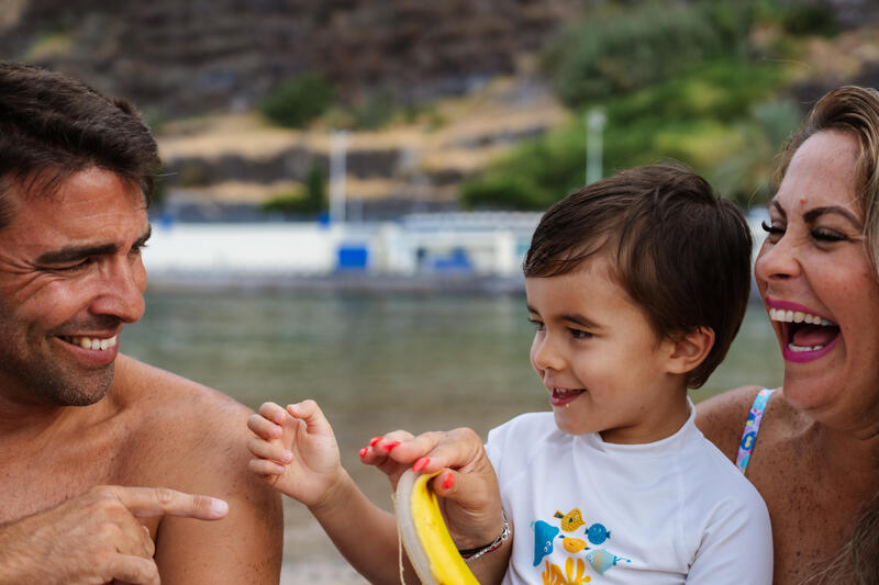 CUM SĂ ALEGI TRICOUL ANTI-UV PENTRU COPILUL TĂU