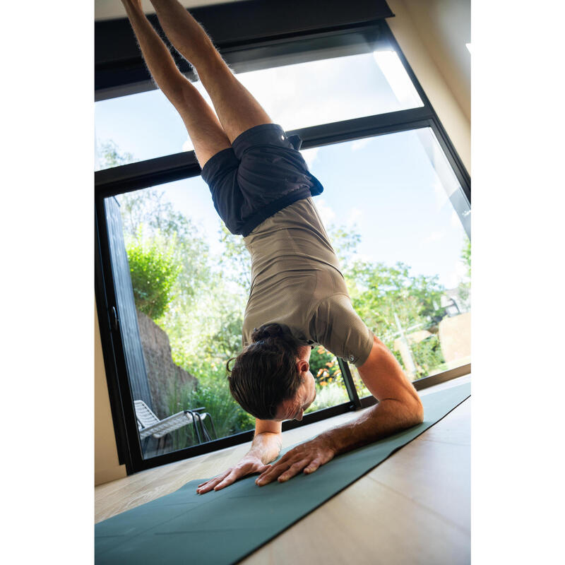 SHORT HOMME HOT YOGA ULTRA LEGER AVEC SLIP INTEGRE NOIR