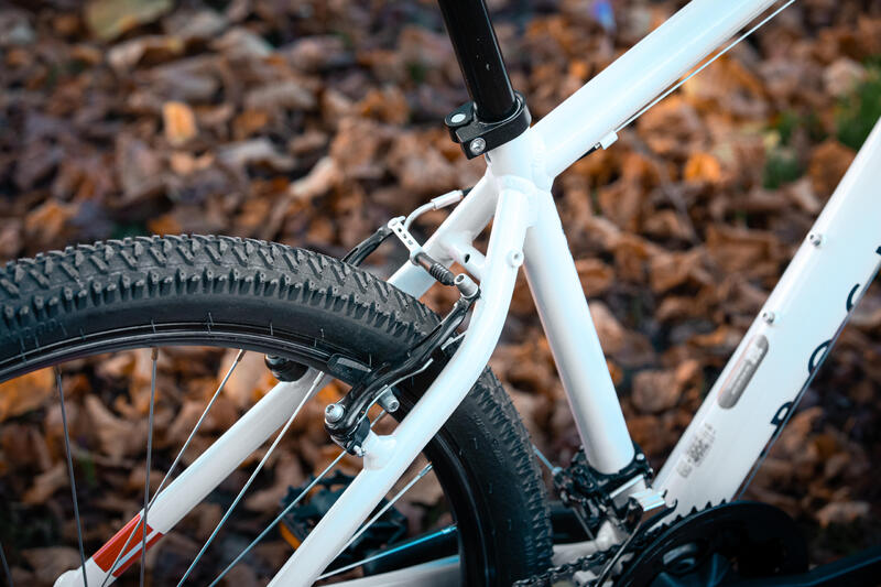 Quel cadre VTT choisir : aluminium ou carbone ?