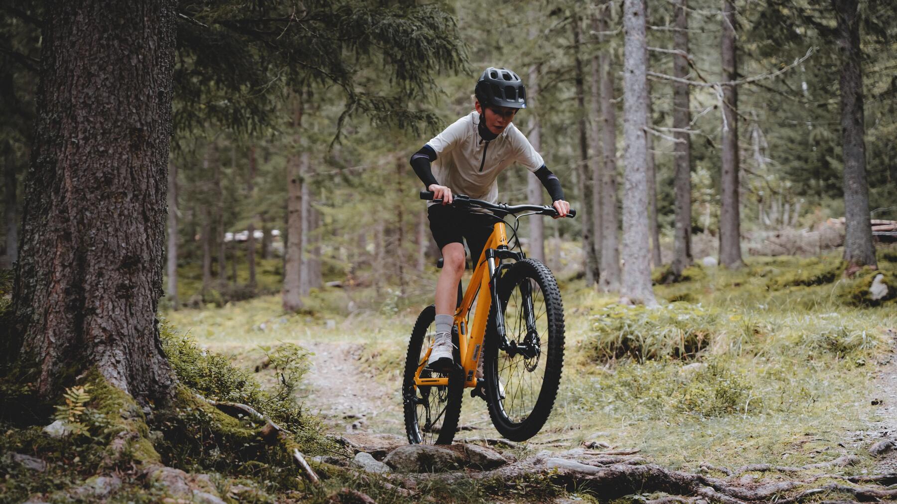 24-inch-MTB-yellow-decathlon-btwin