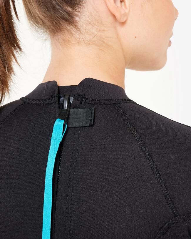 Achterkant van shorty wetsuit met grote back zipper