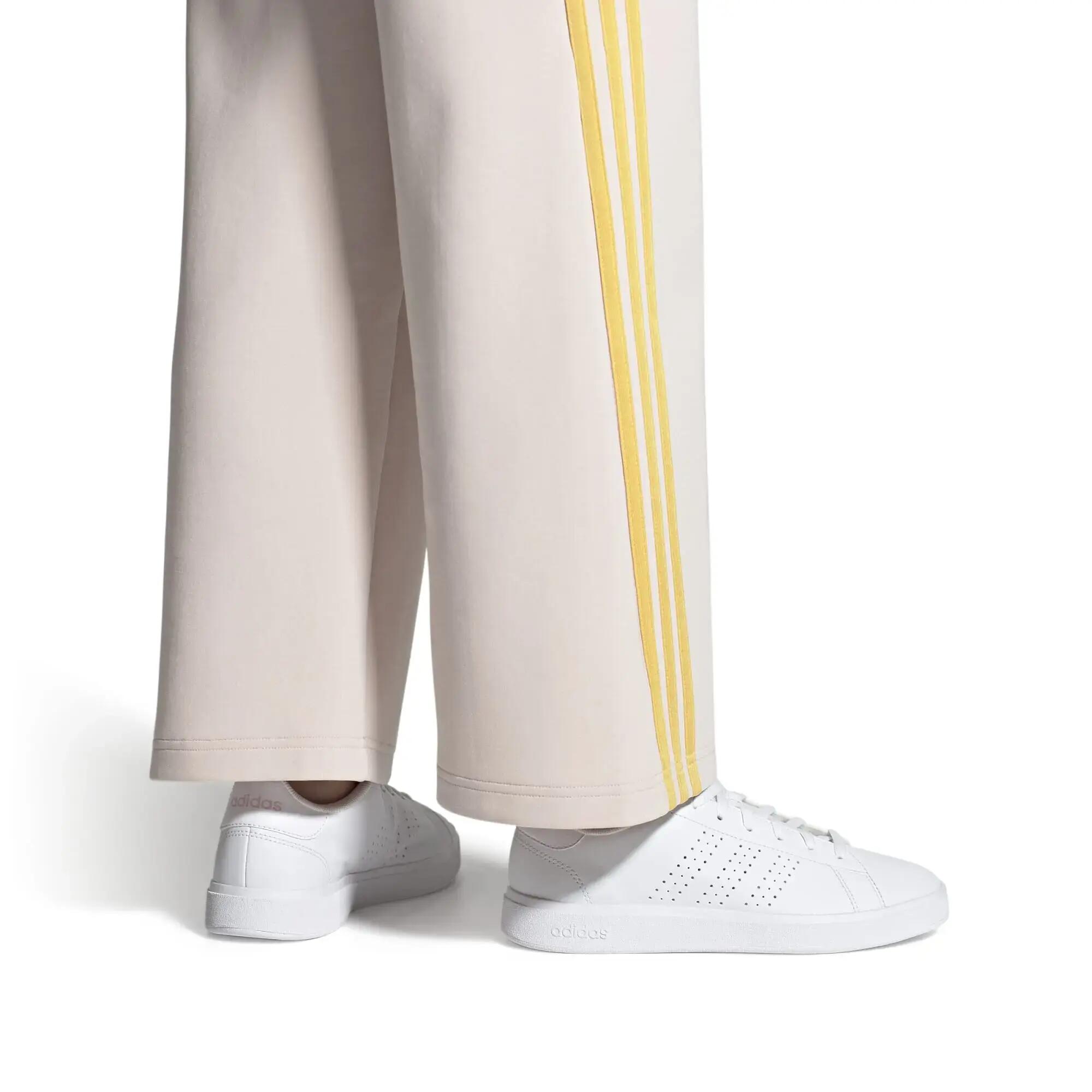Kadın Spor Ayakkabı - Beyaz - Adidas Advantage Base 9/9