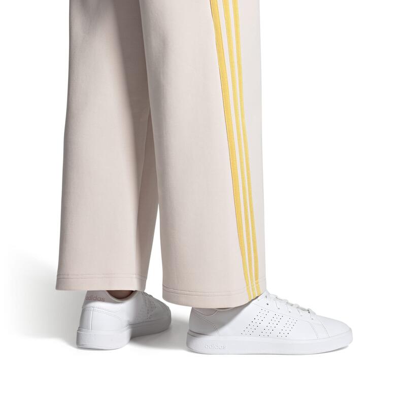 Kadın Spor Ayakkabı - Beyaz - Adidas Advantage Base