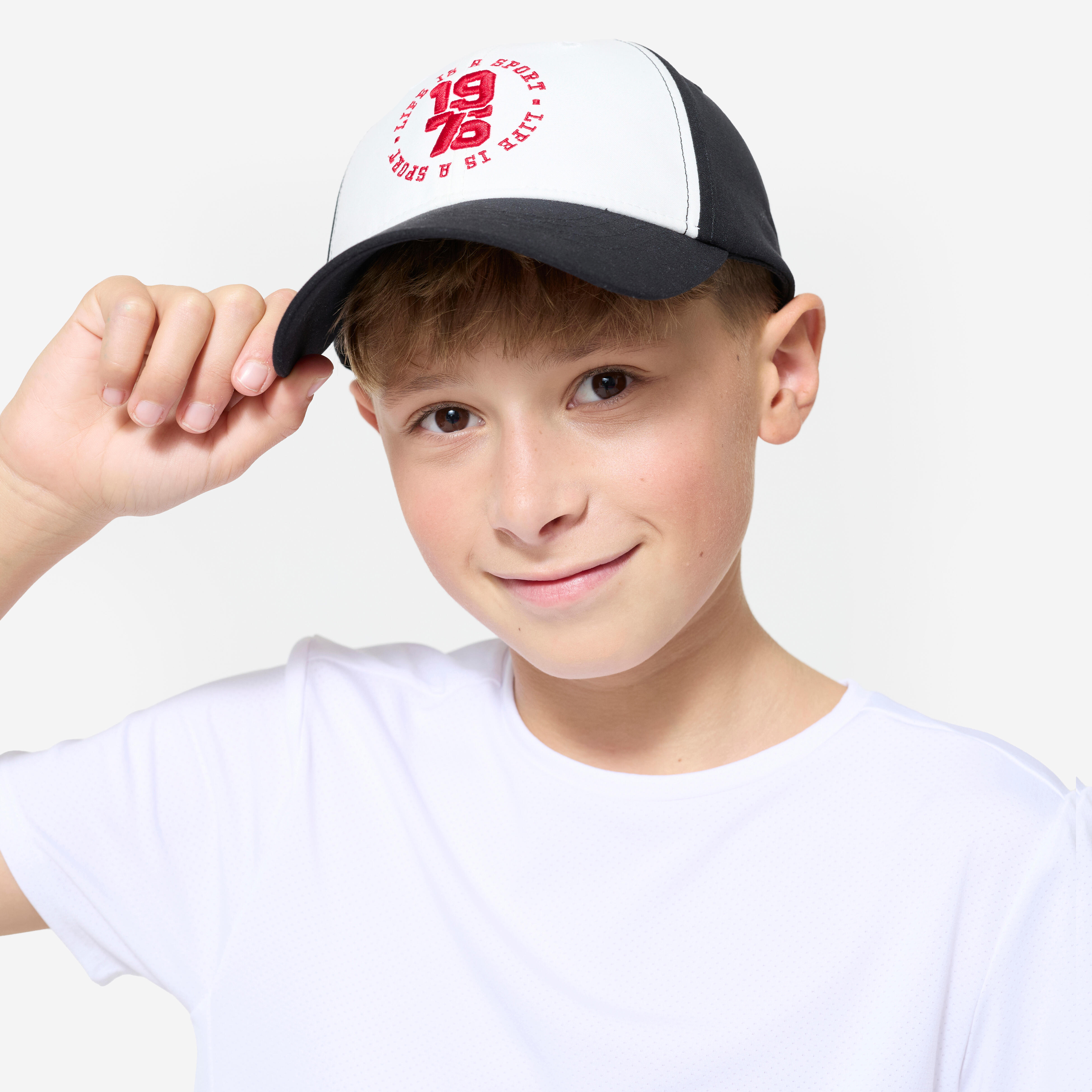 DECATHLON Detská priedušná šiltovka čierno-biela bez · záber 3