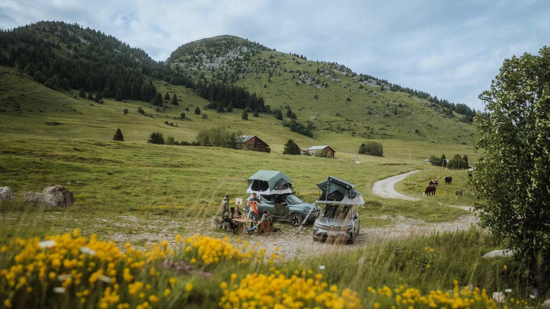 LOCURI DE CAMPING: UNDE MERITĂ SĂ ÎȚI PUI CORTUL ÎN ROMÂNIA?