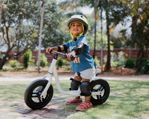Comment apprendre à faire de la draisienne à mon enfant?