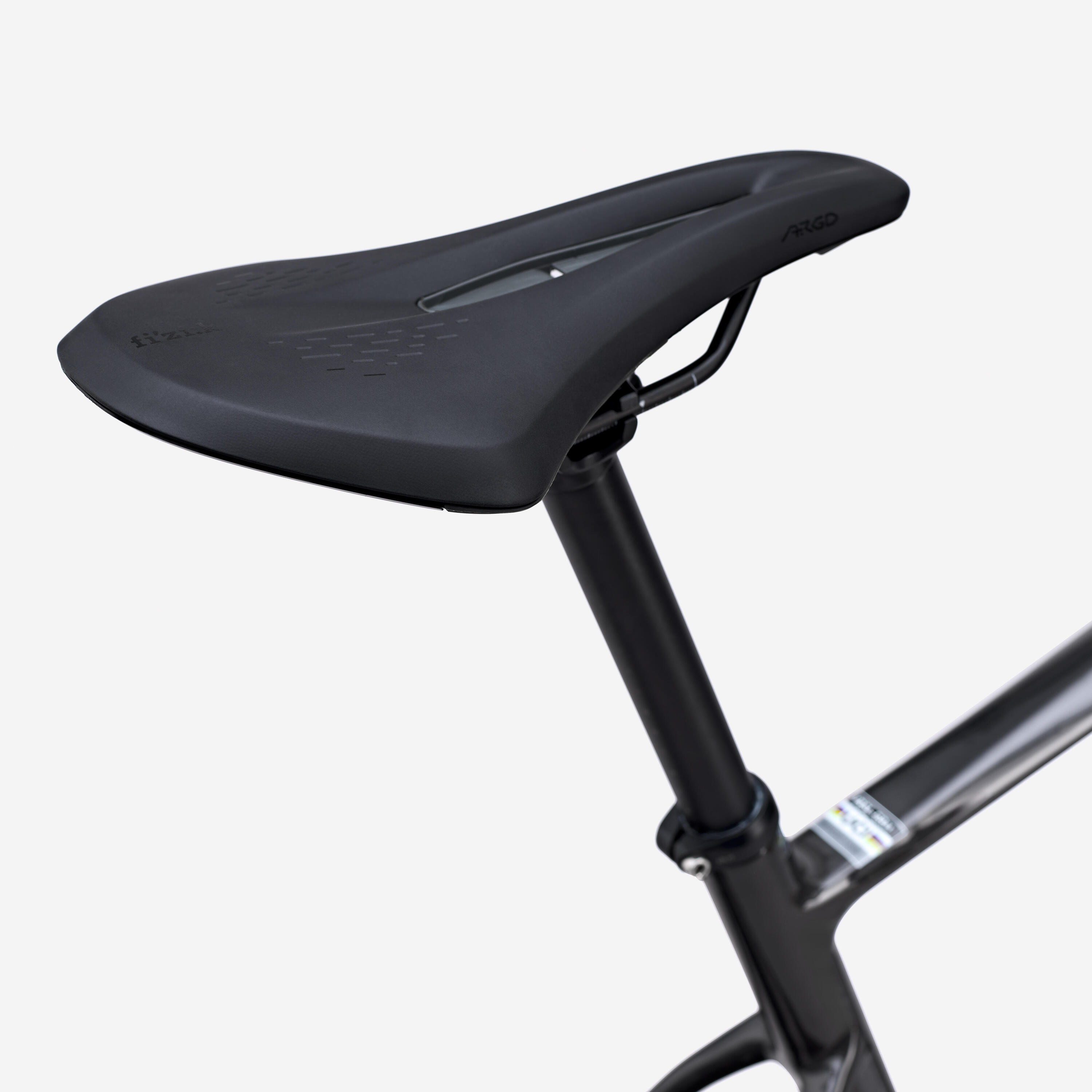 Vélo de gravelle en carbone brut avec SRAM Force AXS XPLR, GCR 9/17