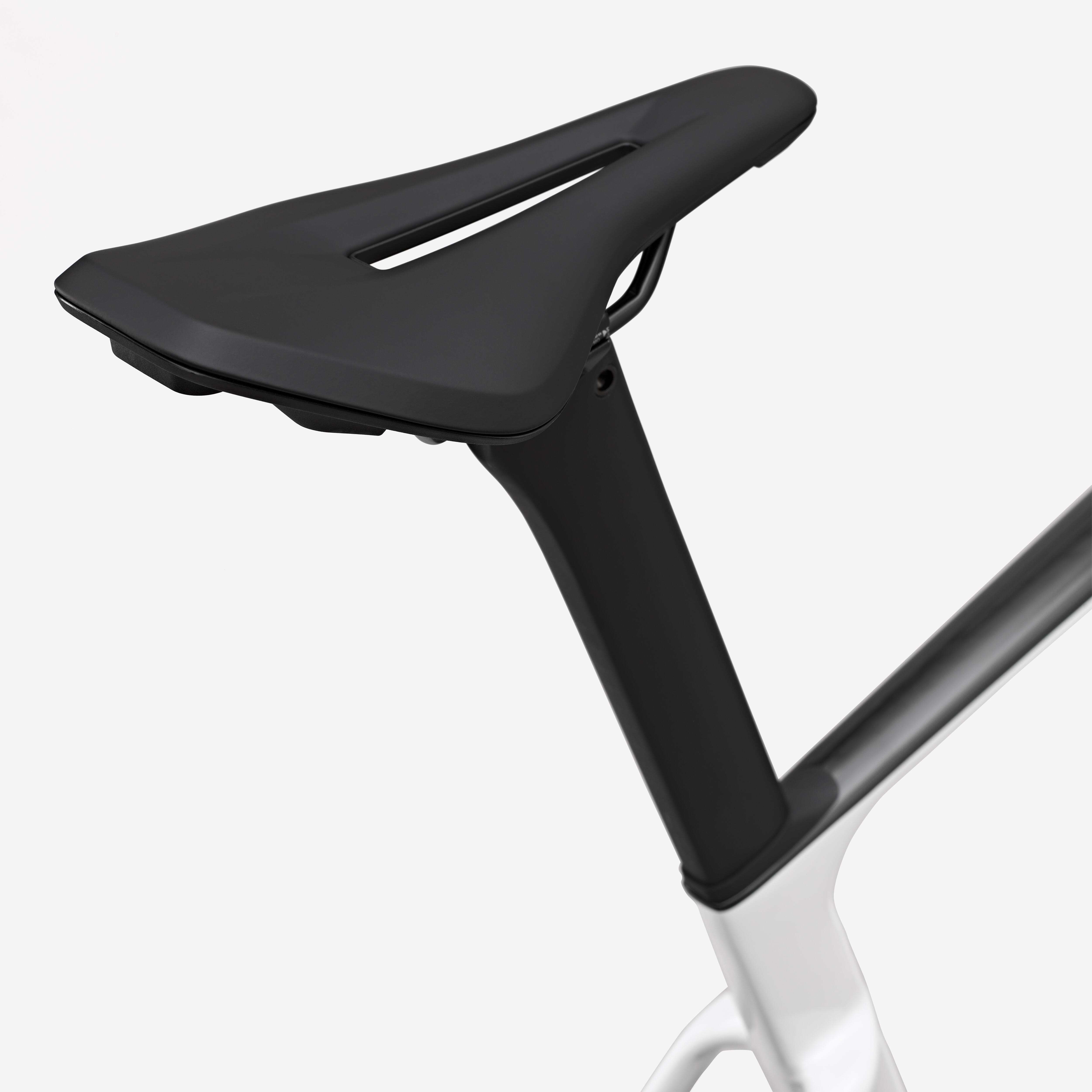 VAN RYSEL Cestný bicykel RCR 105 Di2 2x12 PWM biely S · záber 9