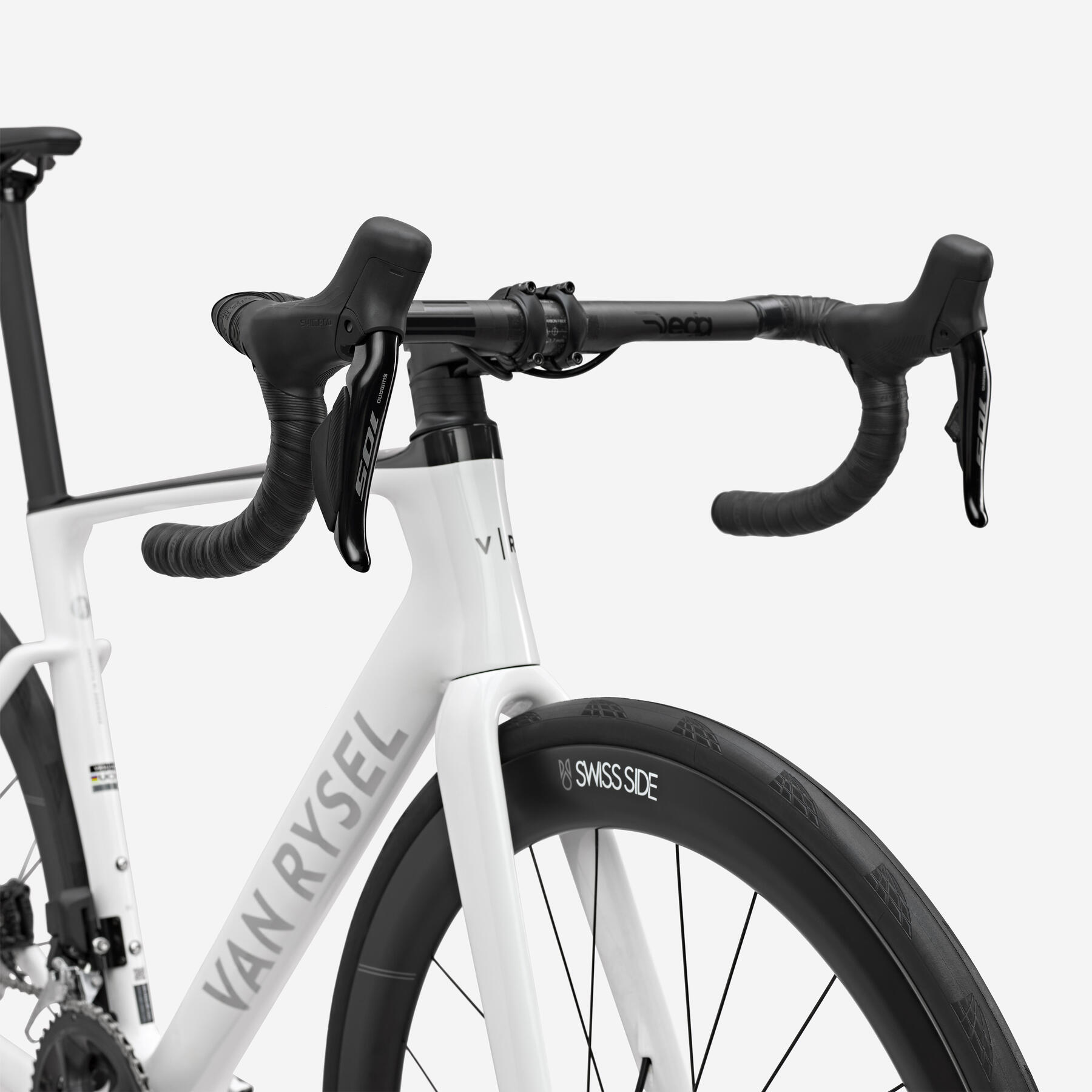 Détail cadre RCR Shimano Di2