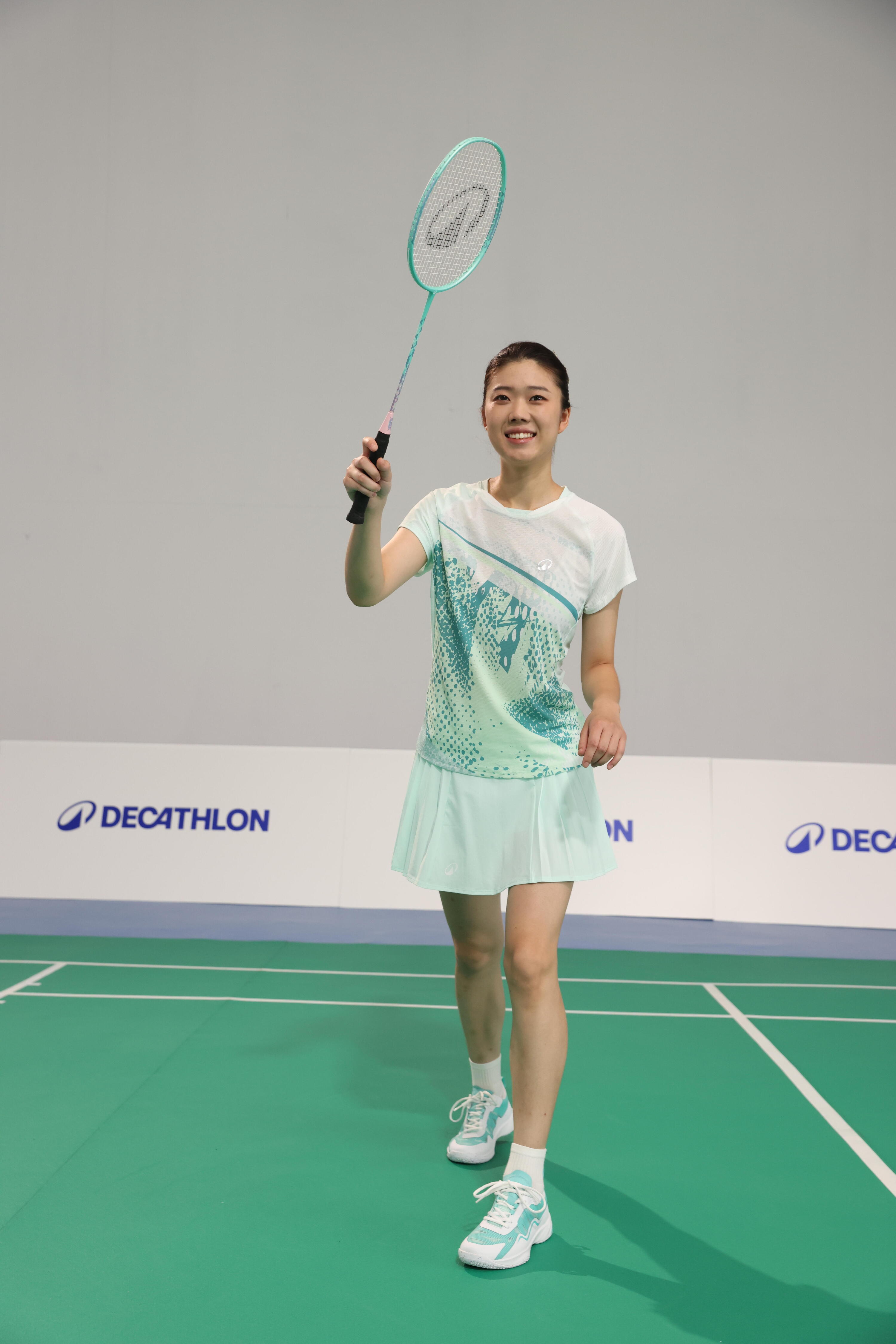 CALÇADO DE BADMINTON/SQUASH MULHER BS 560 TURQUESA BRANCO 10/16