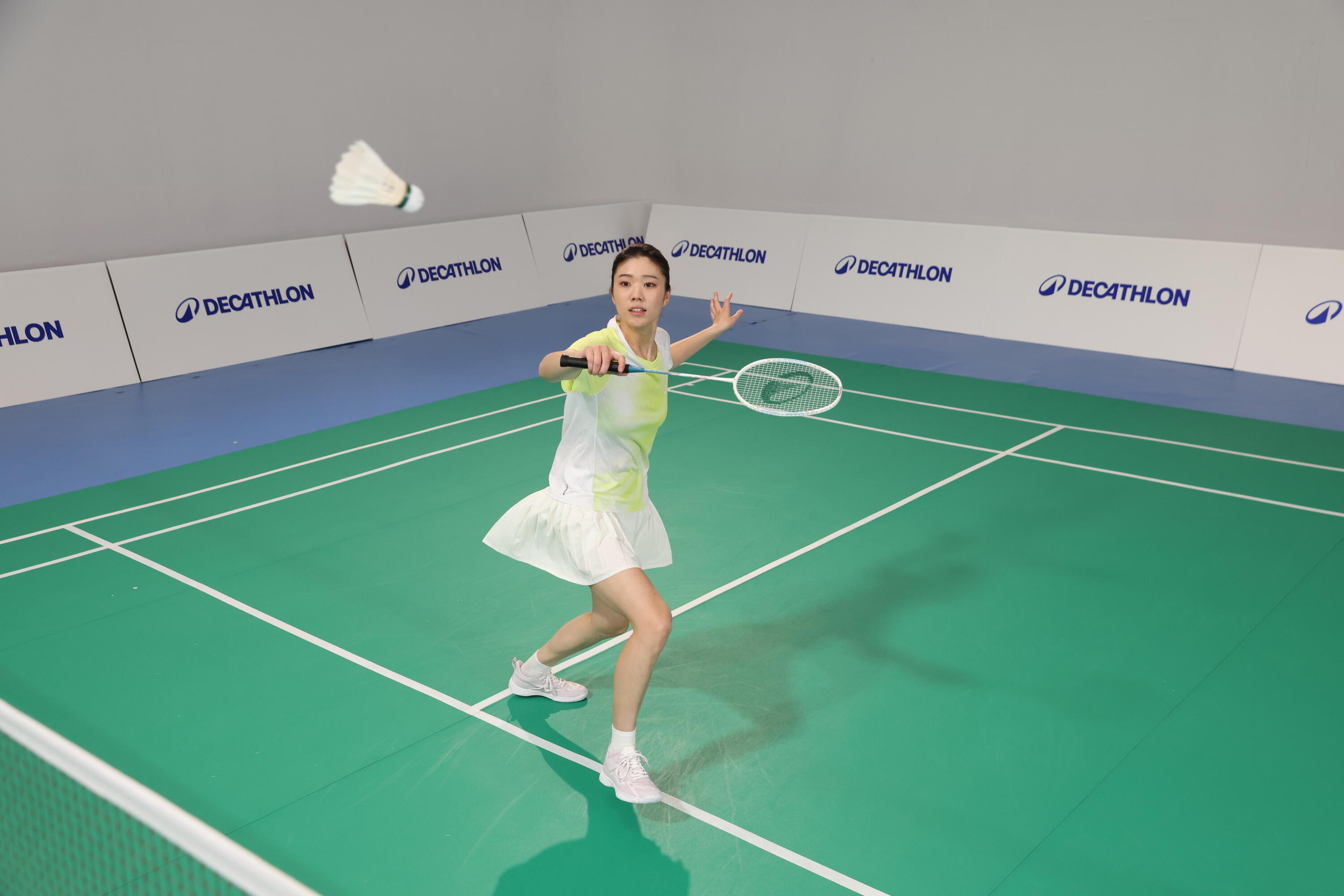 FALDA DE BÁDMINTON LITE 560 MUJER BLANCO 6/13