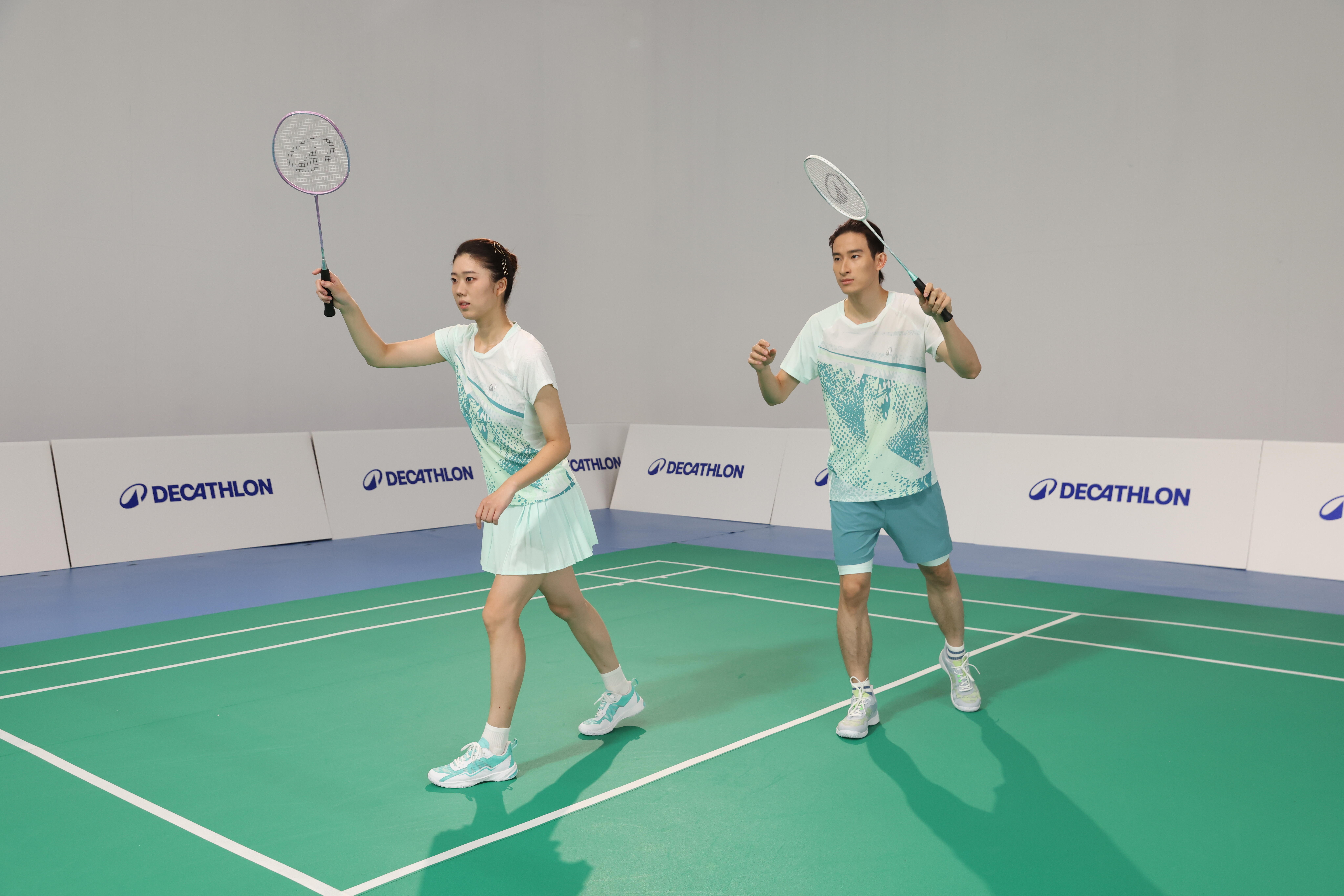 最も信頼できる SET BR RACKET BADMINTON ADULT LITE GREEN PURPLE 560 安全・保護用品