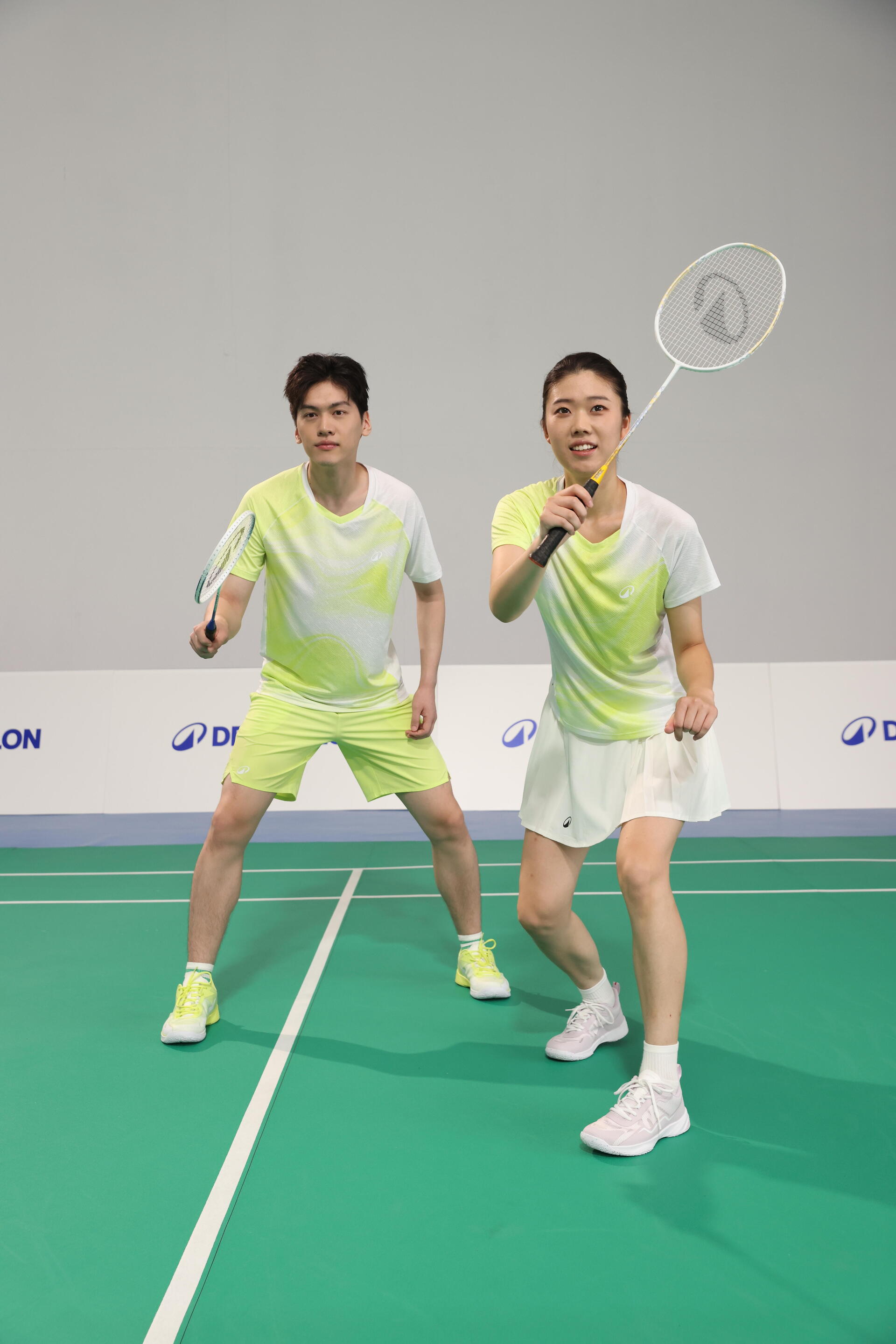Men Badminton Short 560 Lime
