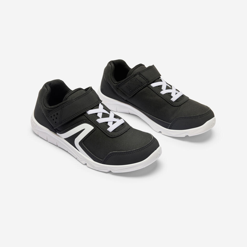 Chaussure enfant à scratch noire PW 100