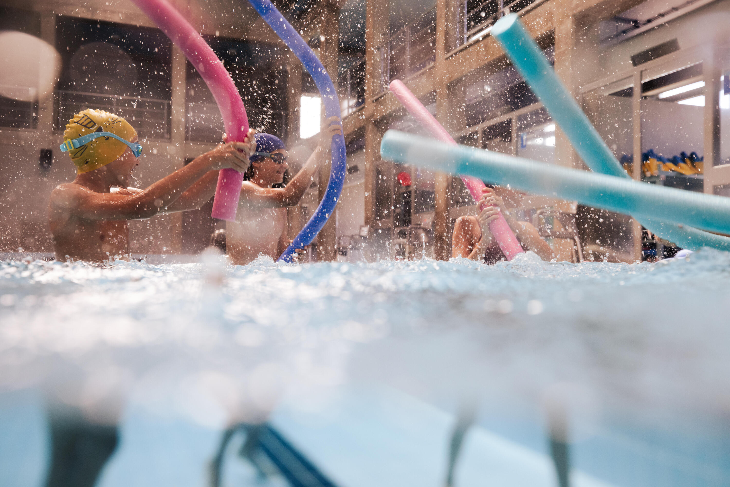Frite piscine en mousse rose - taille 118 cm 3/10