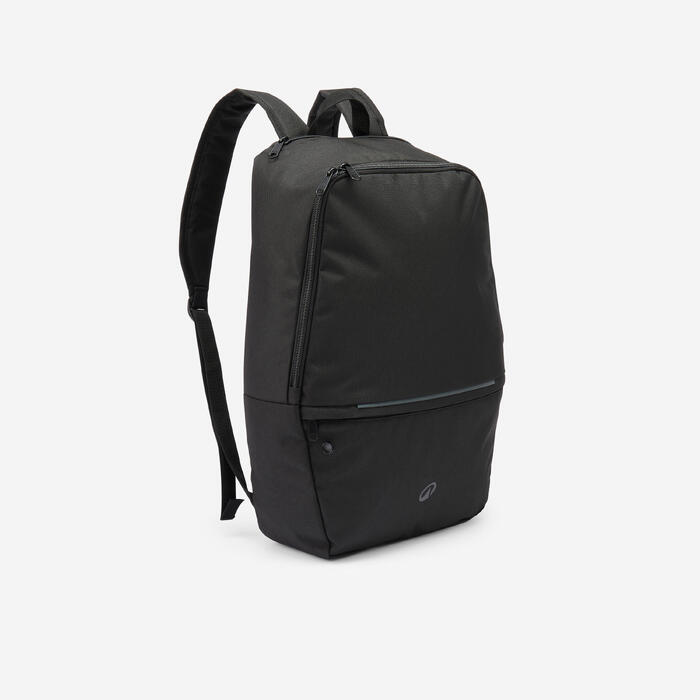 Sports backpack with shoe compartment 17L