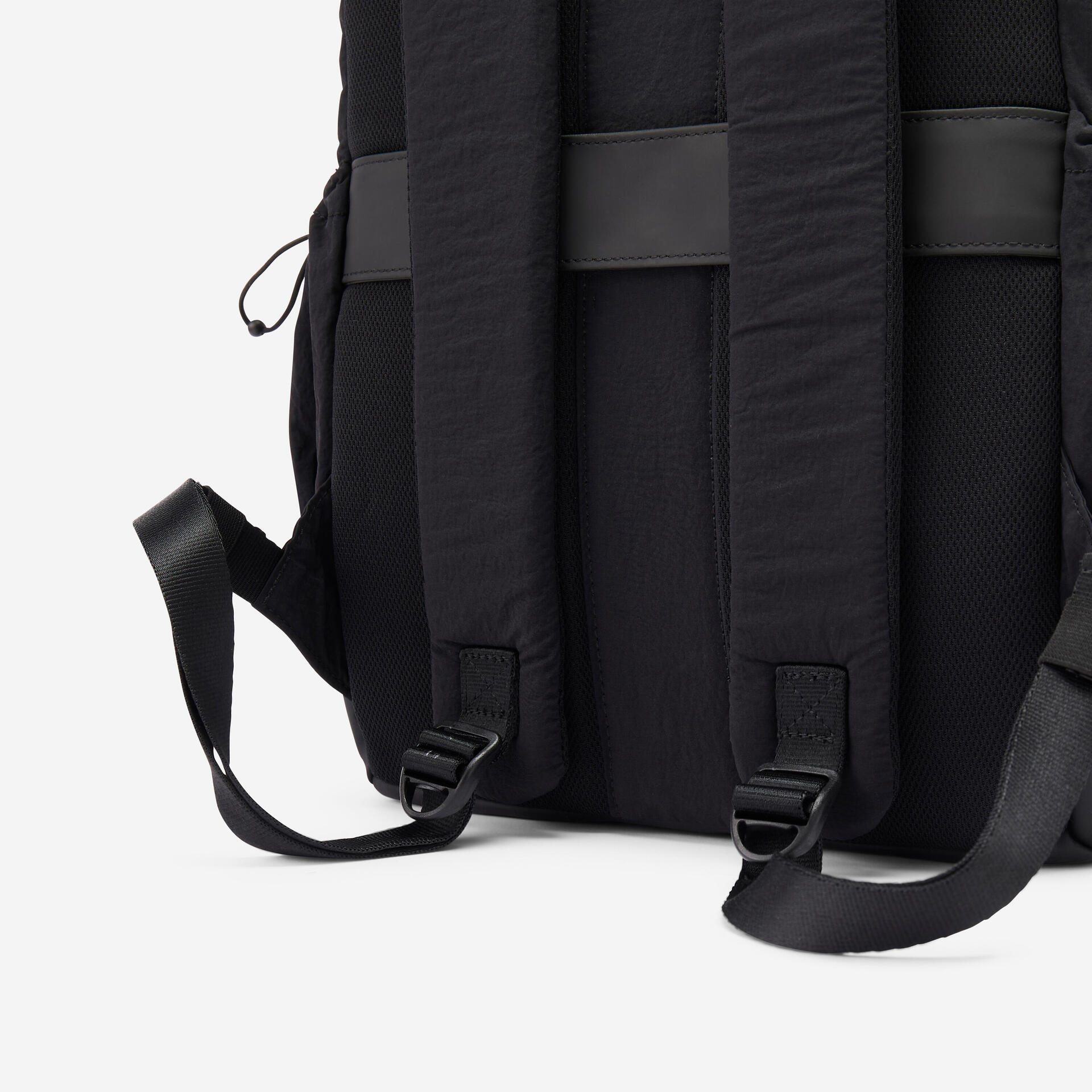 Small 10 L backpack with laptop compartment