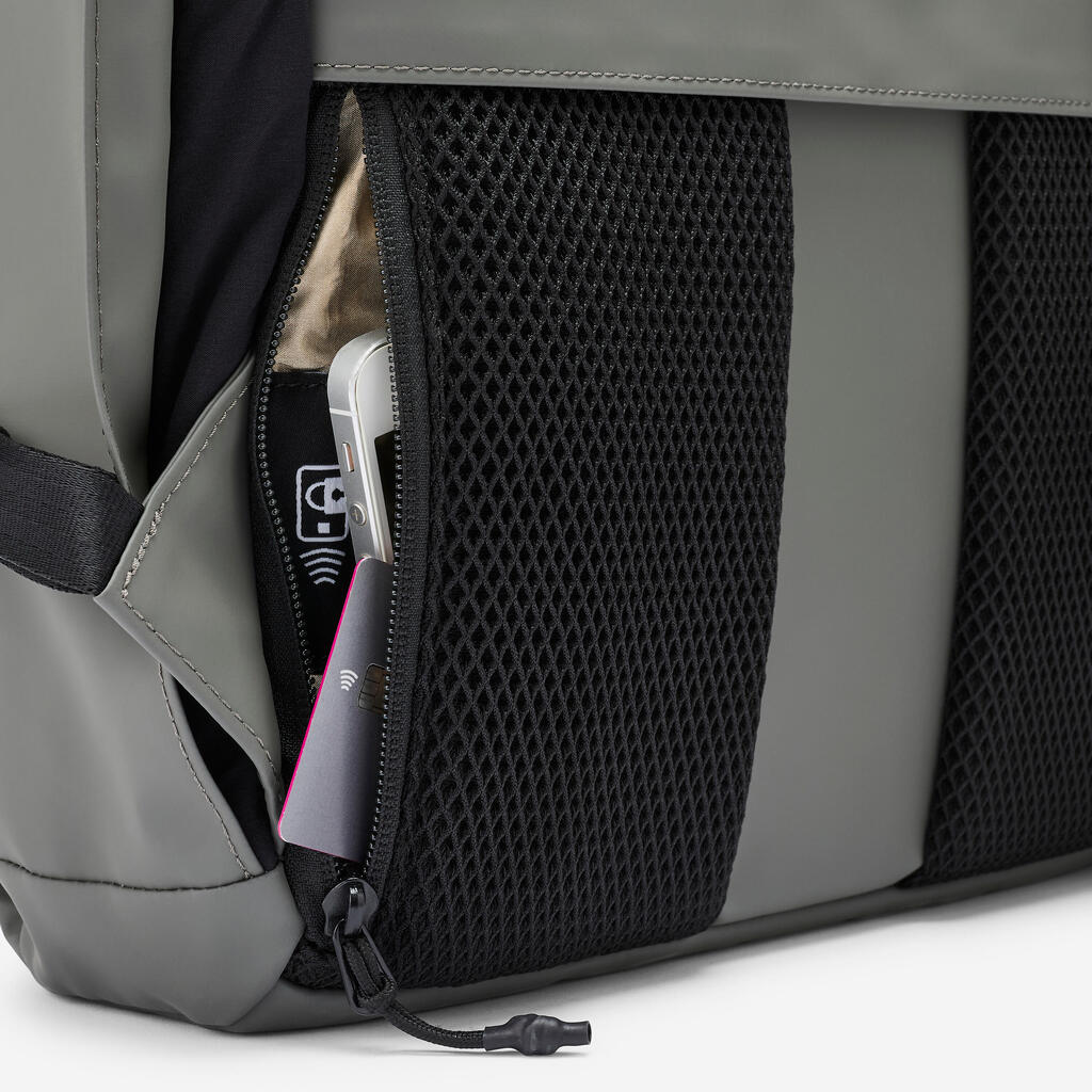 RANAC 15L SA DŽEPOM ZA LAPTOP