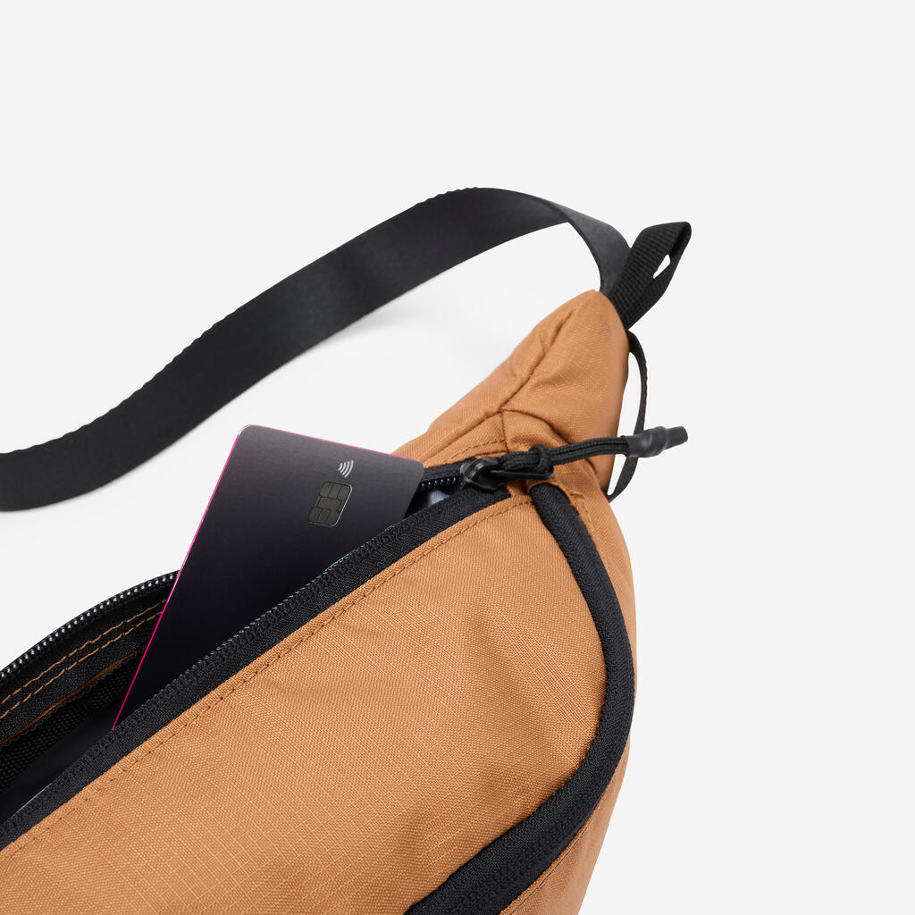 Cangurera de trekking con tejido ripstop y 2 compartimentos