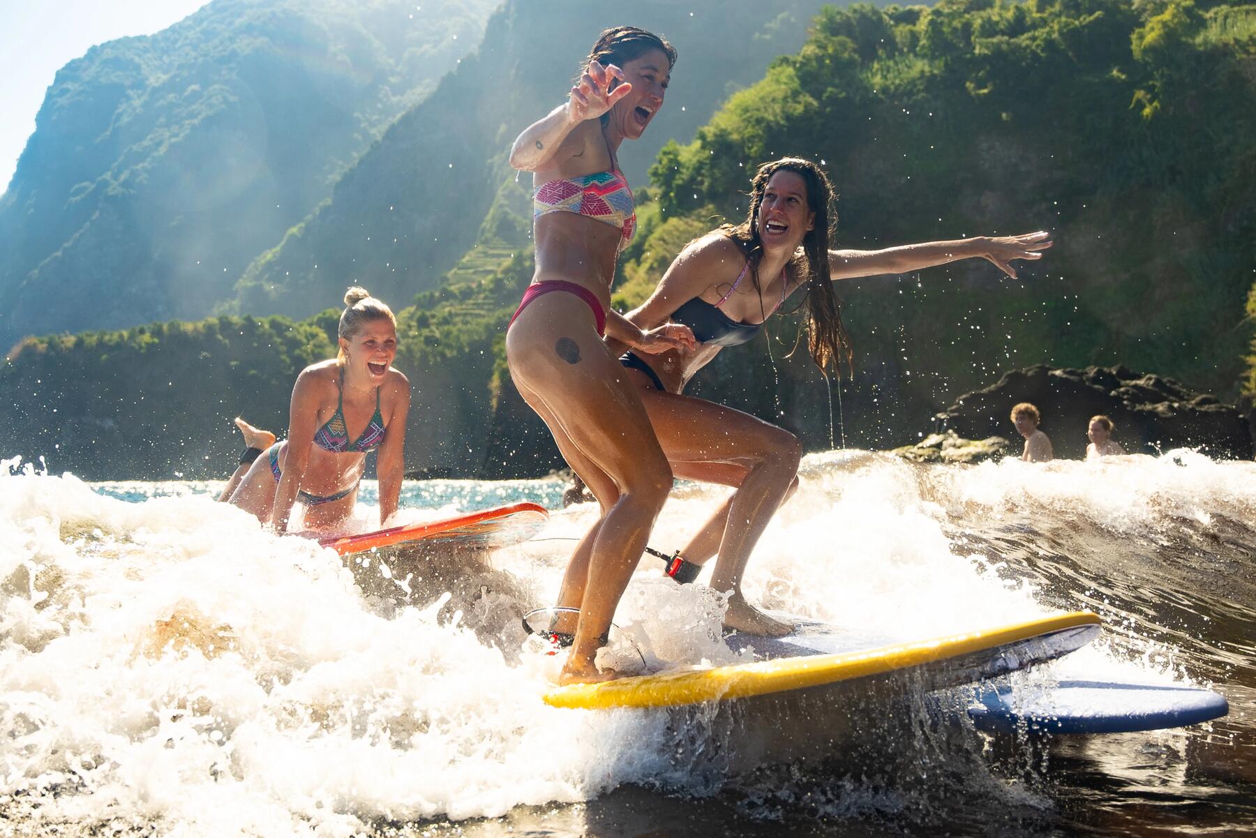 Comment choisir sa planche de surf pour débuter