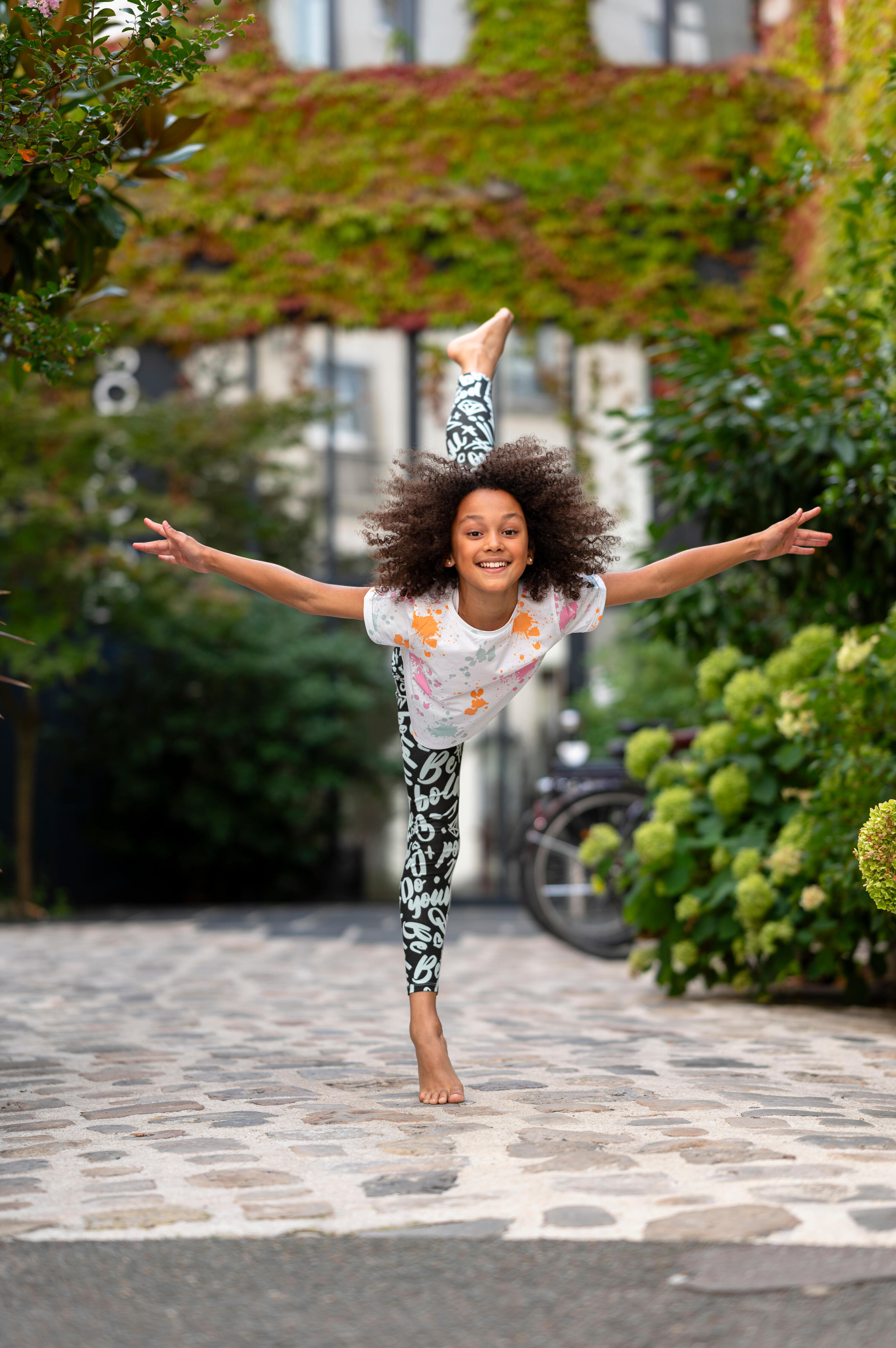 Legging danse moderne taille haute fille, vert céladon et noir fumé 6/8