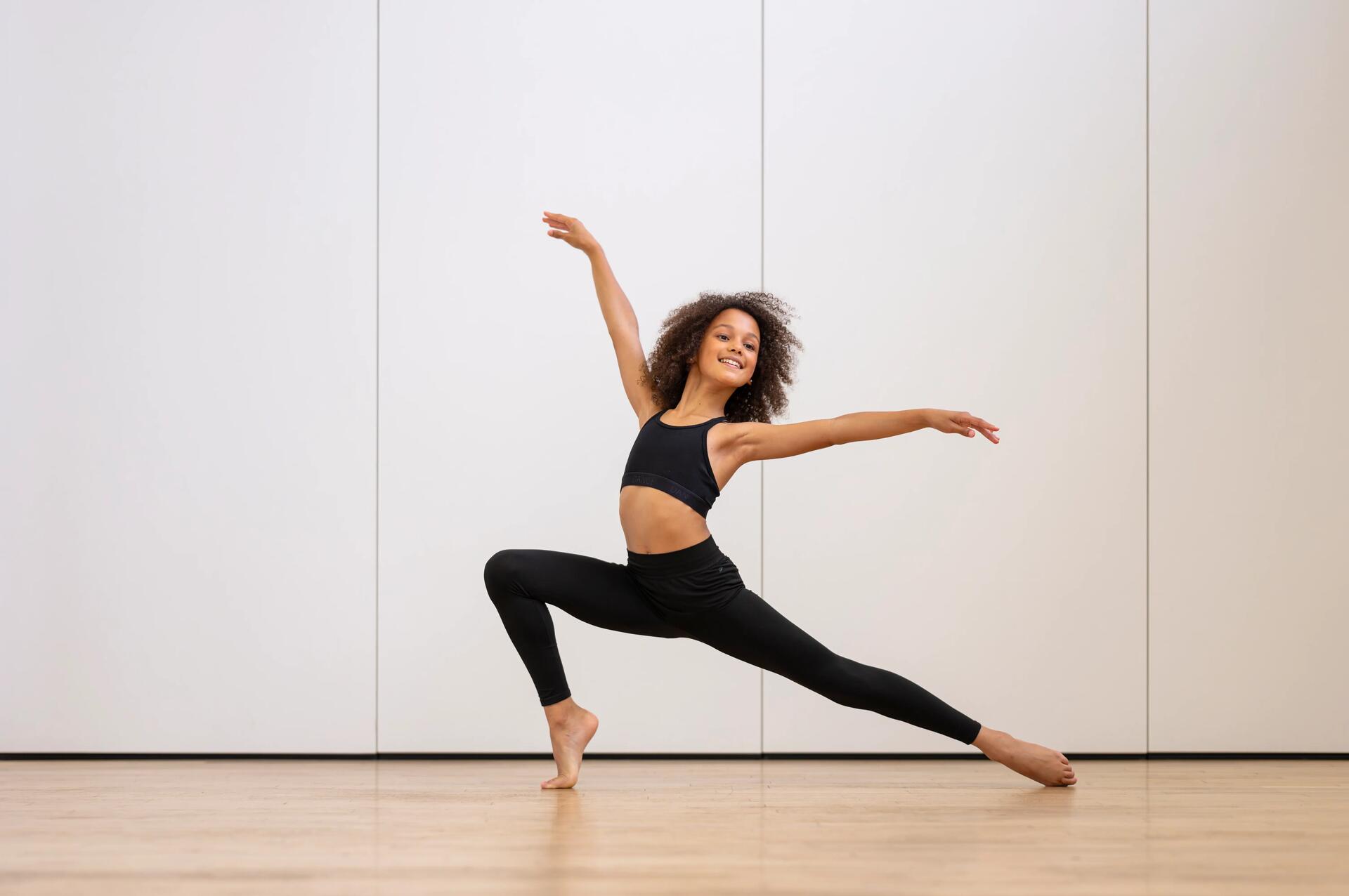 sphere media background sample