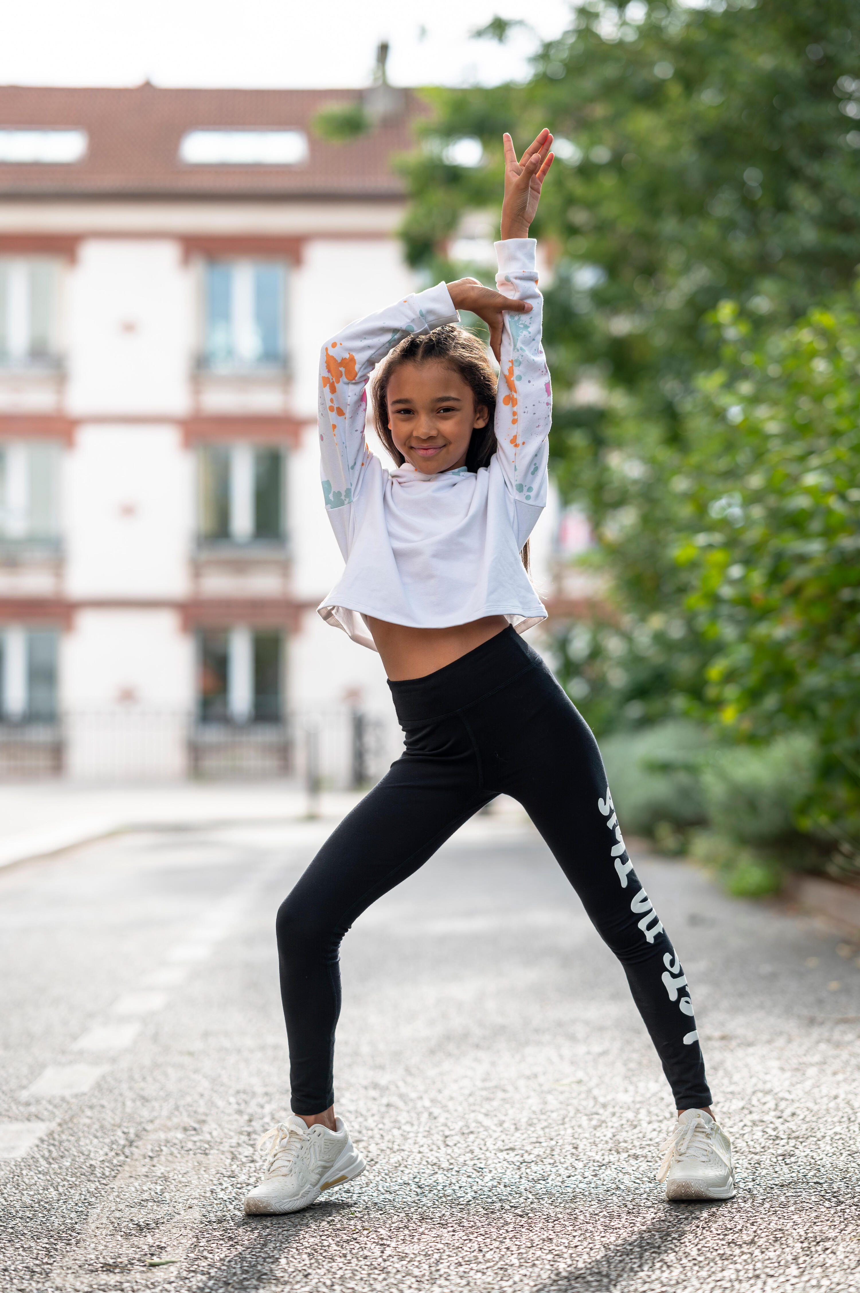 Sweat danse modern jazz crop avec capuche fille, blanc ultra et vert céladon 6/8