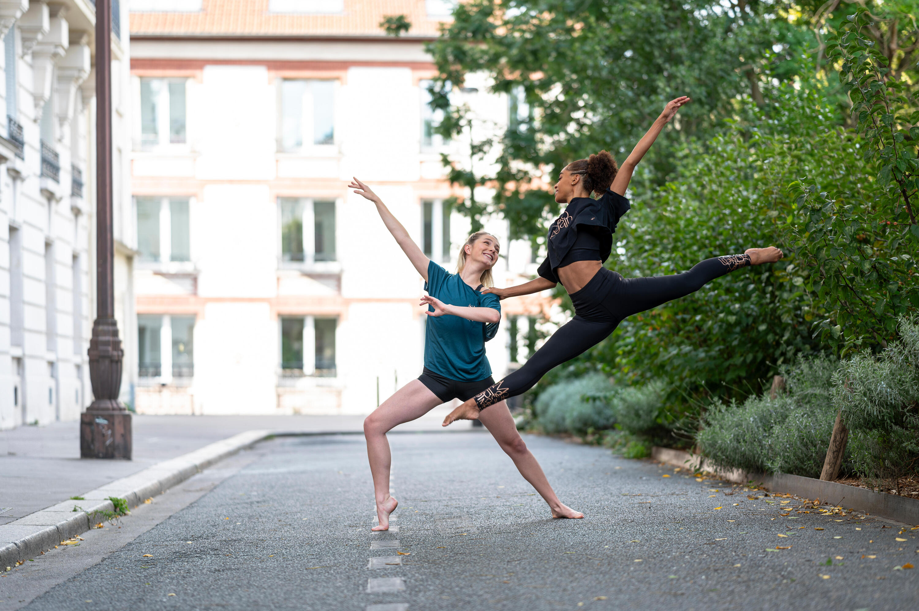 Taniec współczesny i modern jazz – style tańca i dance na scenie