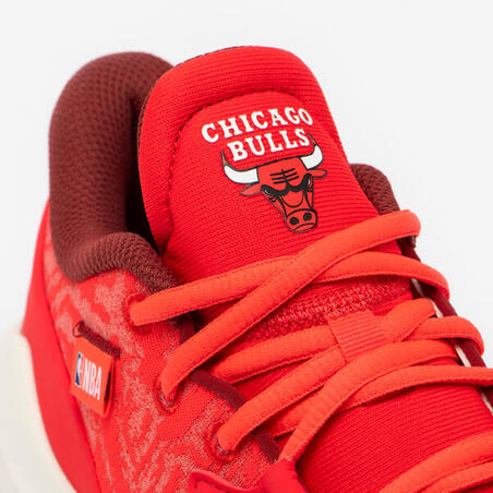 Кросівки баскетбольні дитячі Fast 900 NBA Bulls червоні/білі