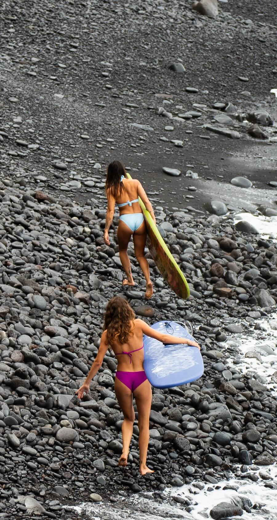 quel haut de maillot de bain choisir pour des petites poitrines 