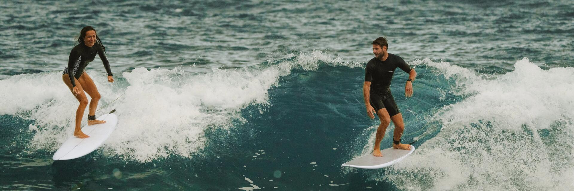 Comment choisir une combinaison de surf ?