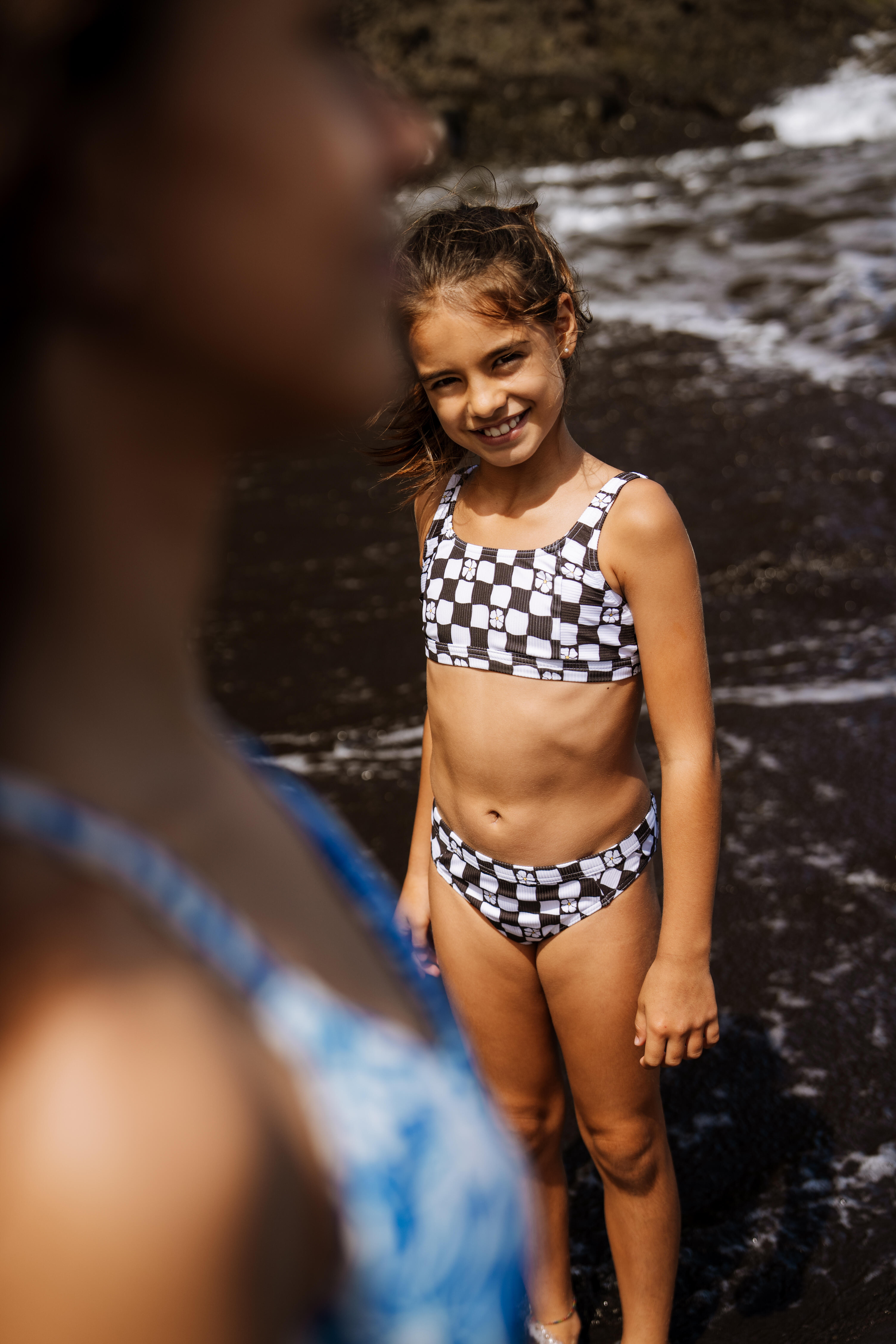 Girl’s Surf Swimsuit Bottom - Alma Hao black and white - OLAIAN
