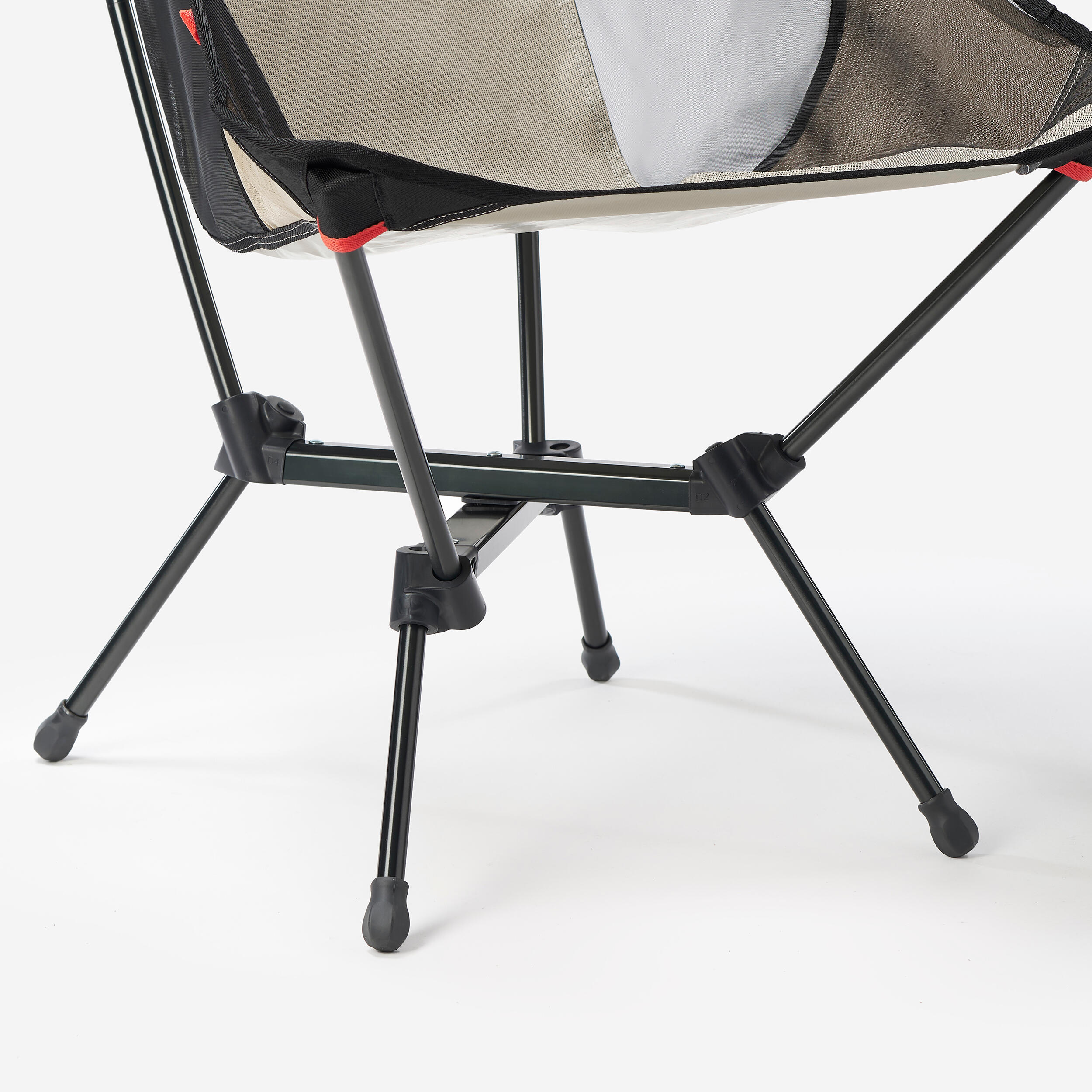 Folding and Compact Low Camping Chair - 500 L - QUECHUA