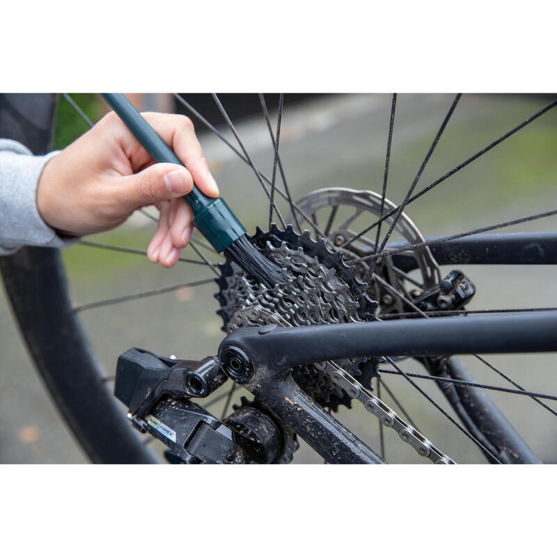 Pinceau brosse dégraissant transmission vélo avec capuchon