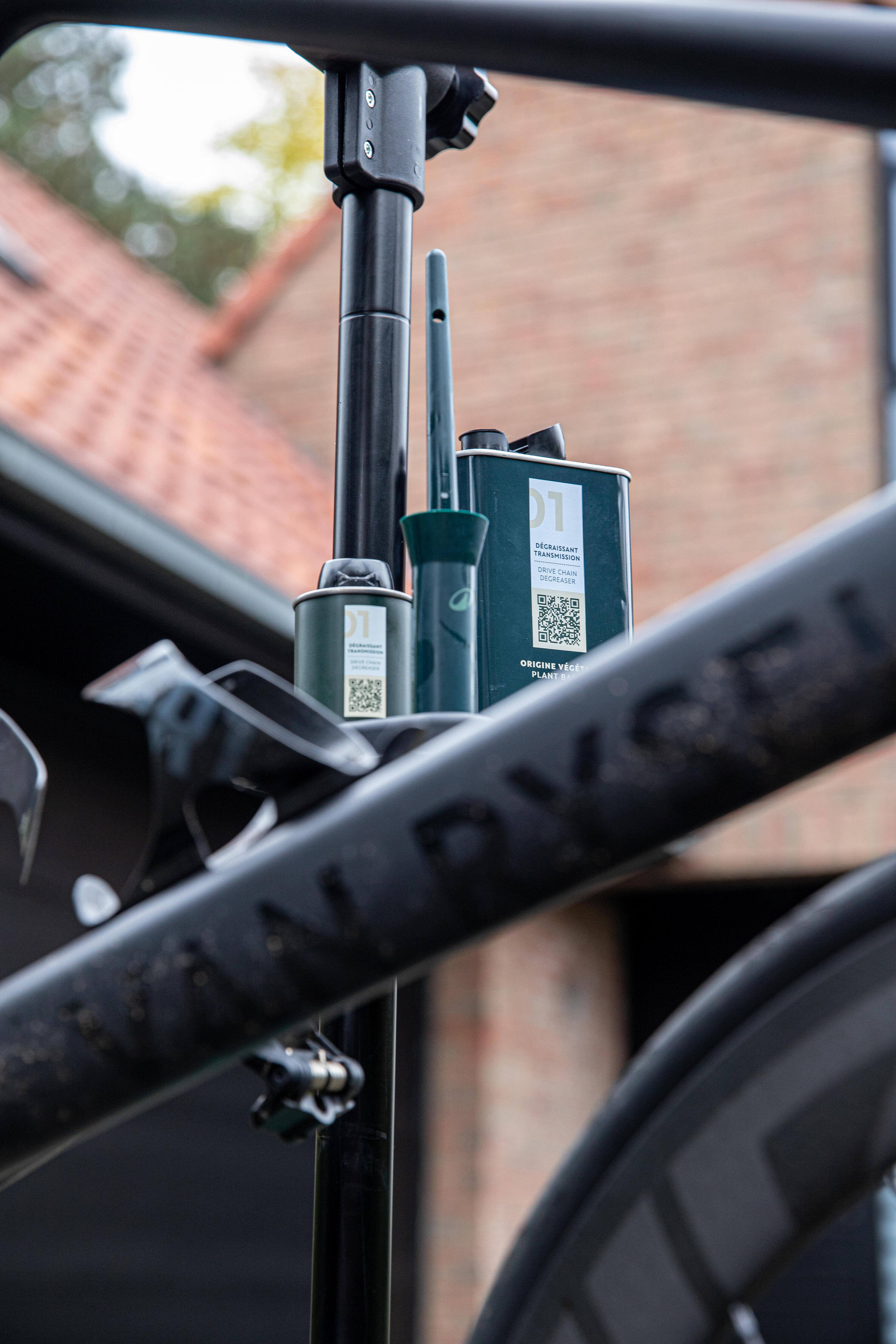 Pinceau brosse dégraissant pour transmission de vélo avec capuchon 8/10