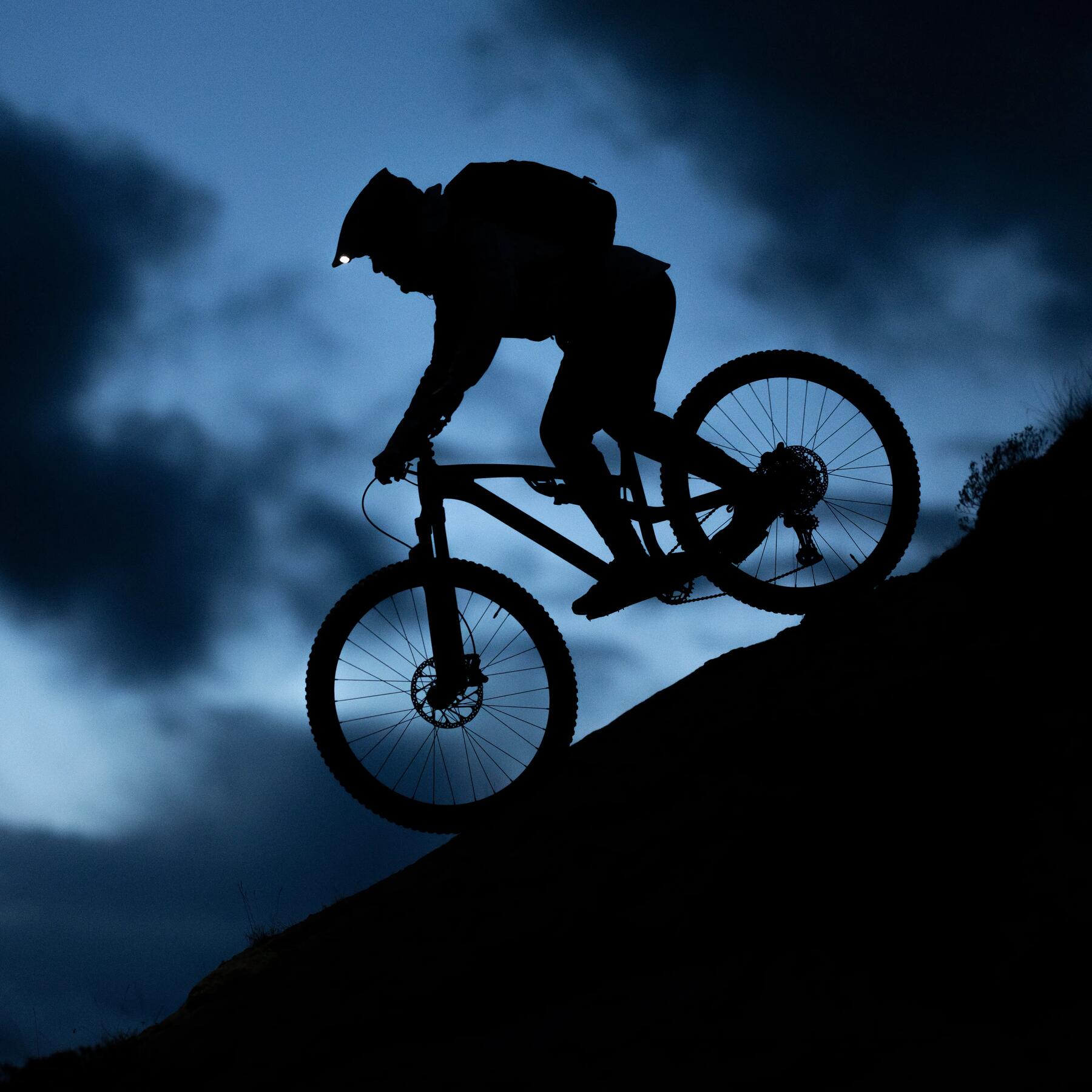 Ciclismo nocturno: disfruta de ir en bici de noche