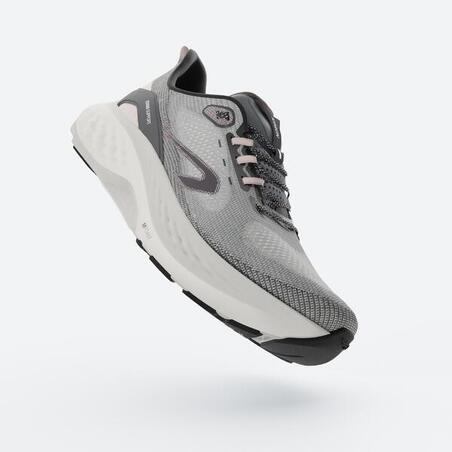 Кросівки жіночі Kiprun KS900 Support для бігу чорні/рожеві