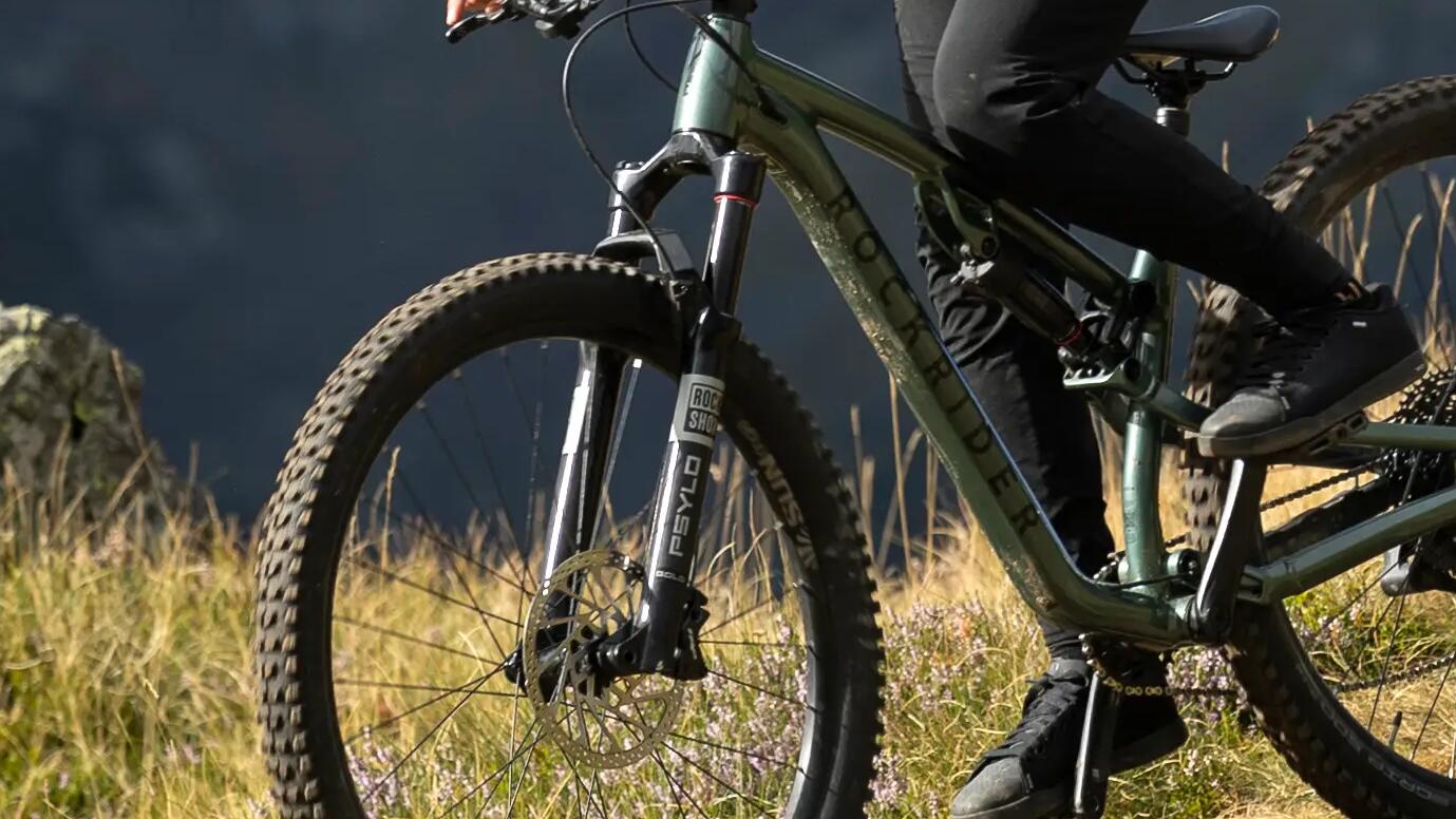 EINSTELLUNG DER GABEL