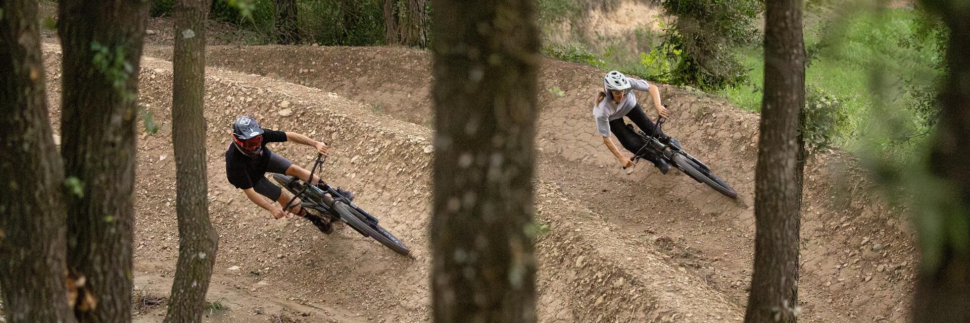 amigos en mtb de 29 pulgadas