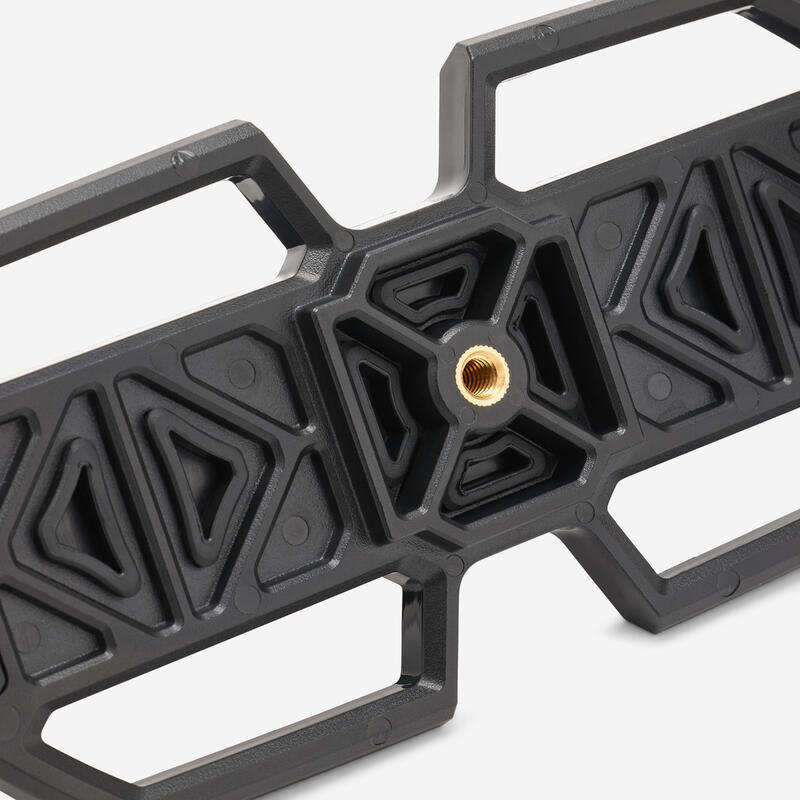 Adaptor de trepied pentru binoclu