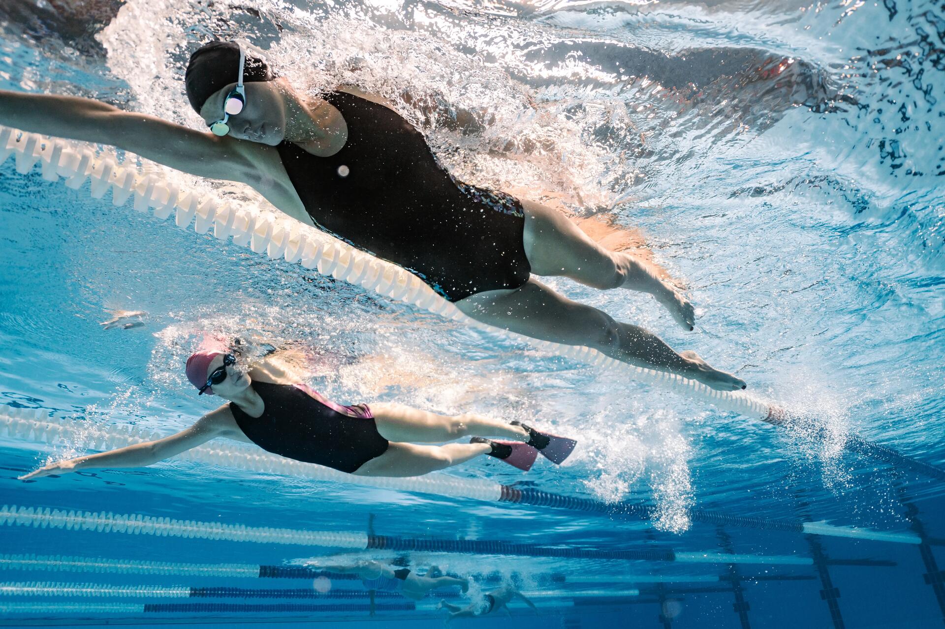 CUM SĂ ALEGI COSTUMUL PENTRU AQUAGYM
