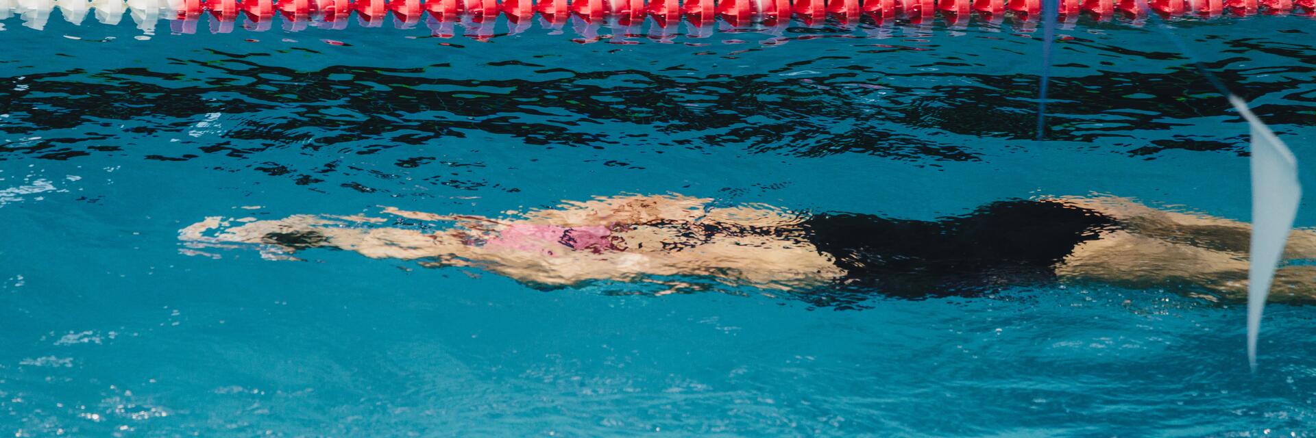 entrainement-de-natation-une-prise-facile